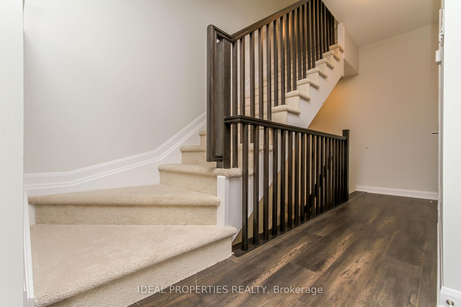 Photo 4 of 702 Doneraile Walk, Ottawa, Barrhaven - Half Moon Bay — HOMEH