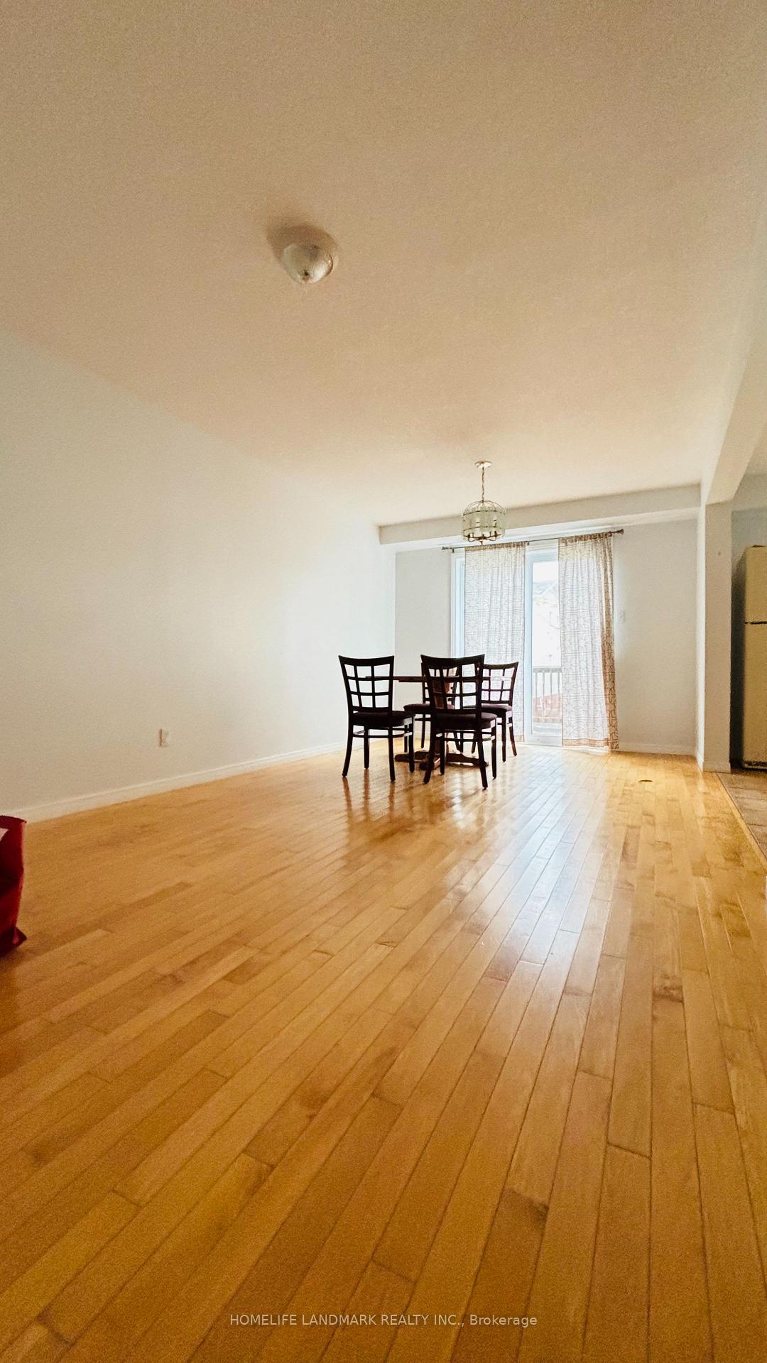 Photo 2 of 704 Keatswood Crescent, Waterloo — HOMEH