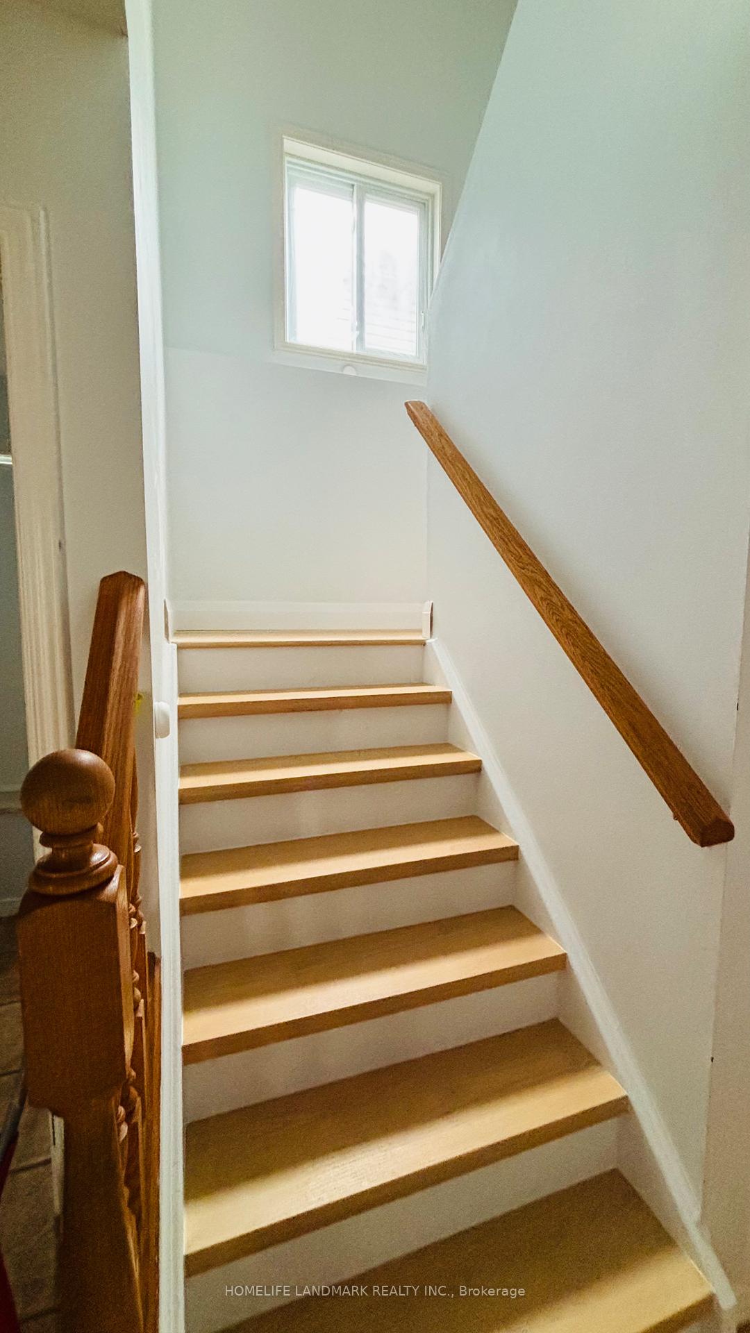 Photo 6 of 704 Keatswood Crescent, Waterloo — HOMEH