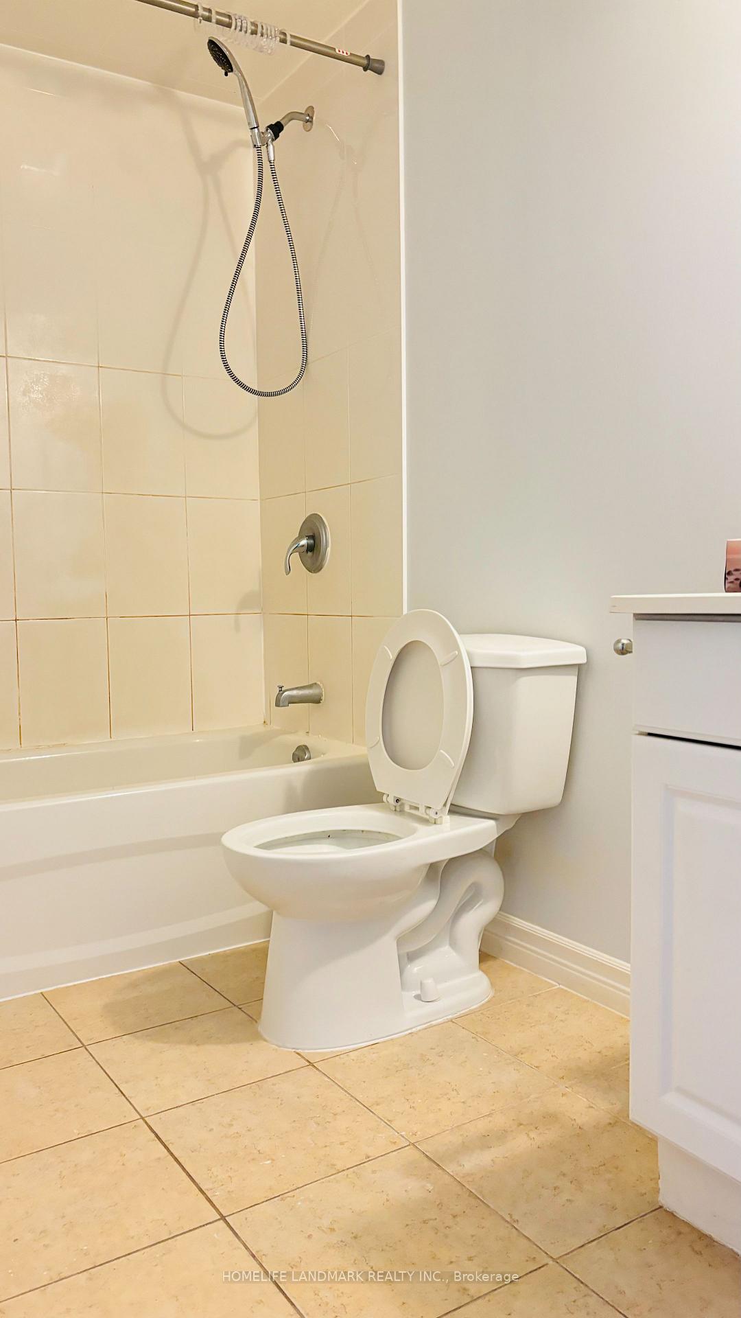 Photo 10 of 704 Keatswood Crescent, Waterloo — HOMEH