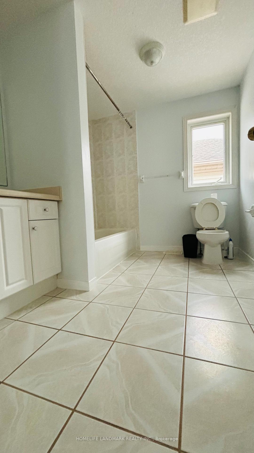 Photo 12 of 704 Keatswood Crescent, Waterloo — HOMEH
