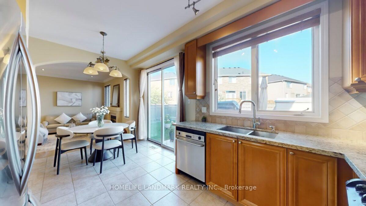 Photo 3 of 152 America Avenue, Vaughan, Vellore Village — HOMEH