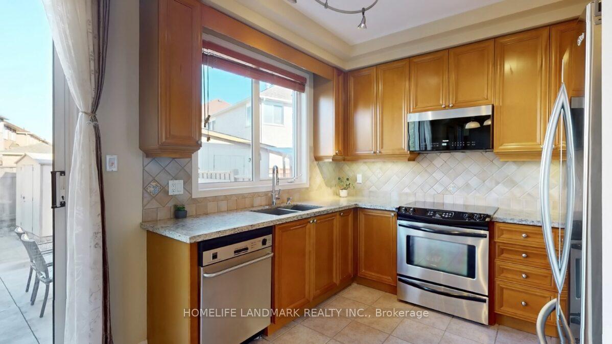 Photo 5 of 152 America Avenue, Vaughan, Vellore Village — HOMEH