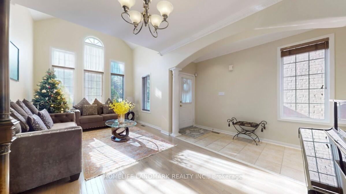 Photo 7 of 152 America Avenue, Vaughan, Vellore Village — HOMEH