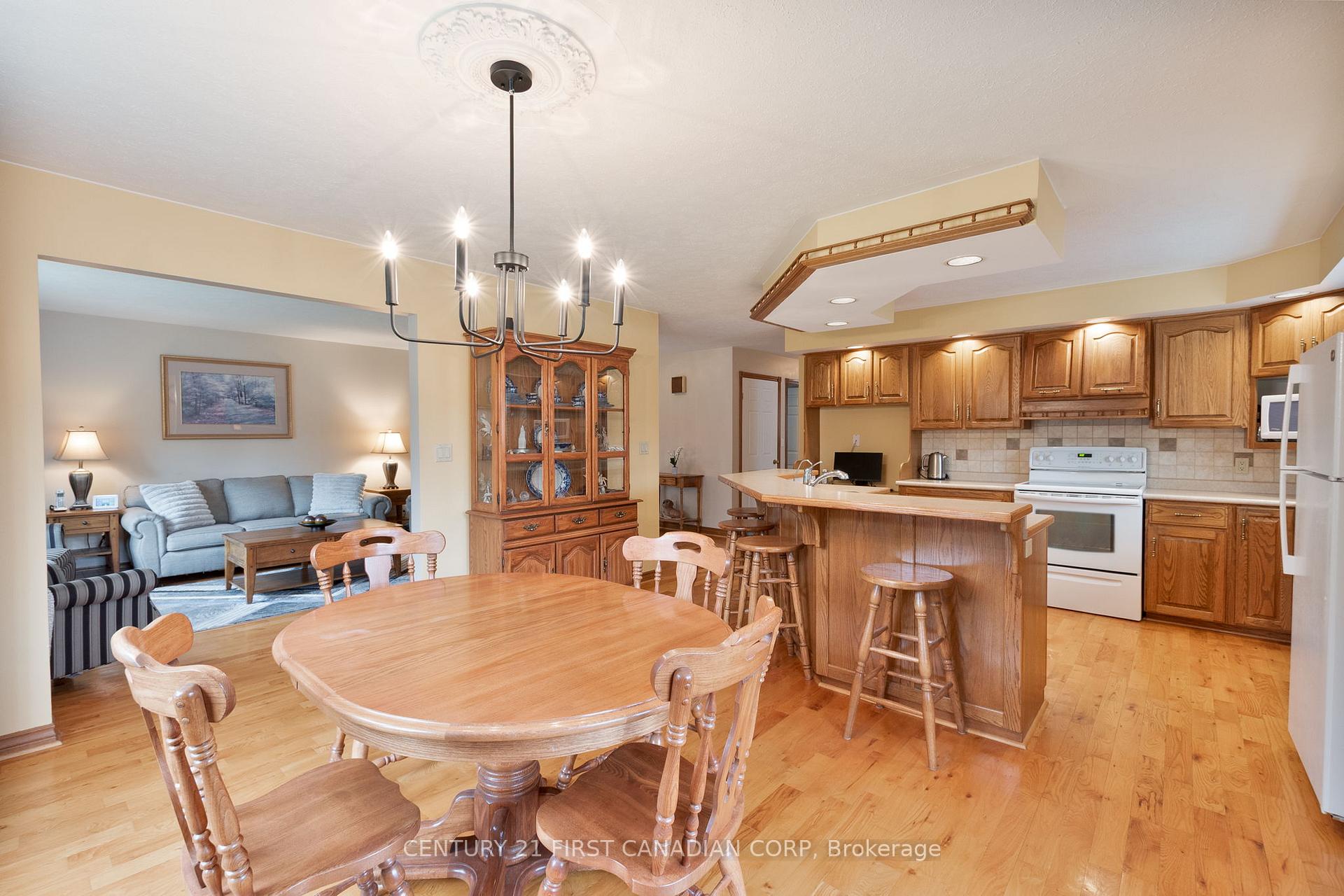 Photo 17 of 24764 Pioneer Line, West Elgin, West Lorne — HOMEH