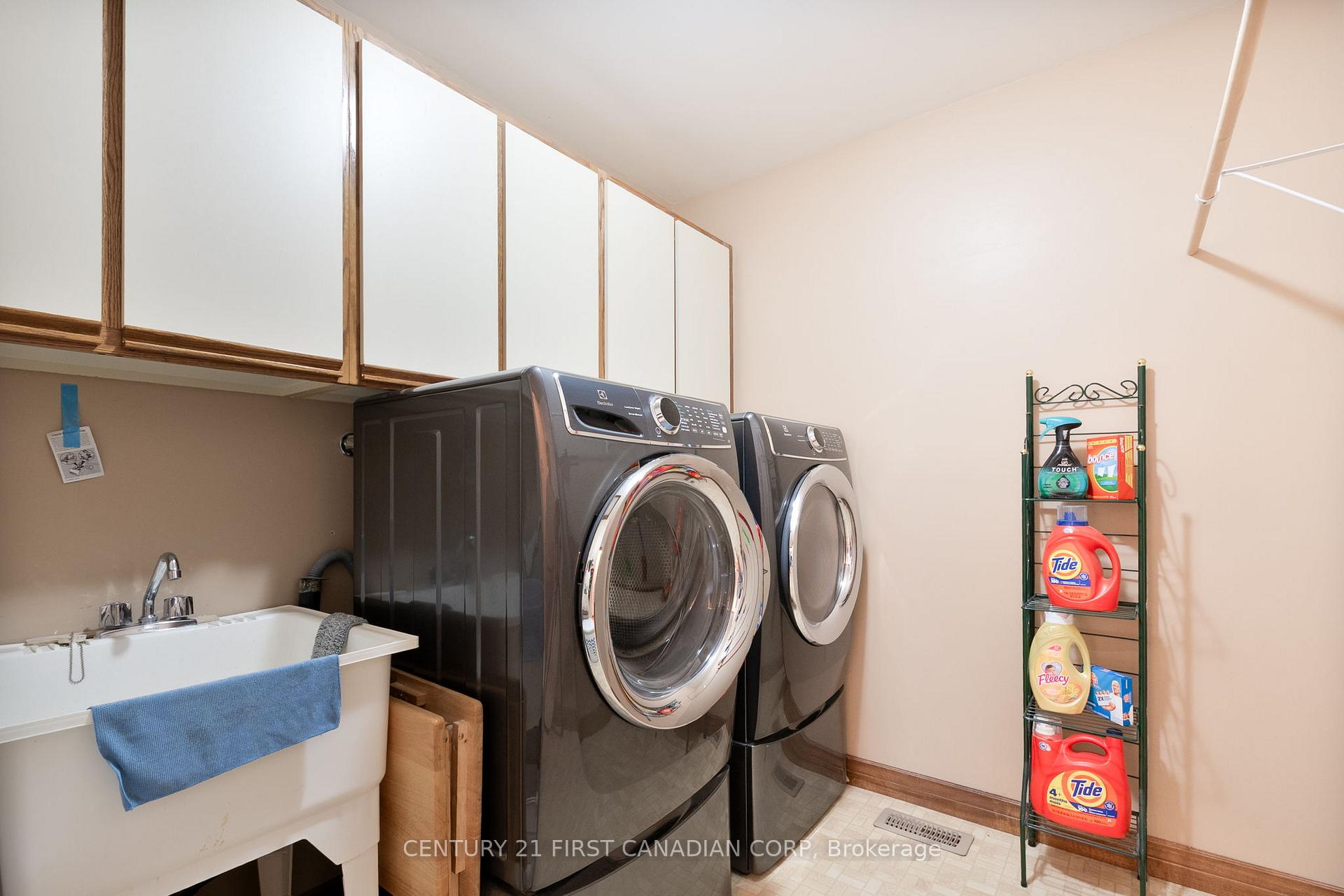 Photo 26 of 24764 Pioneer Line, West Elgin, West Lorne — HOMEH