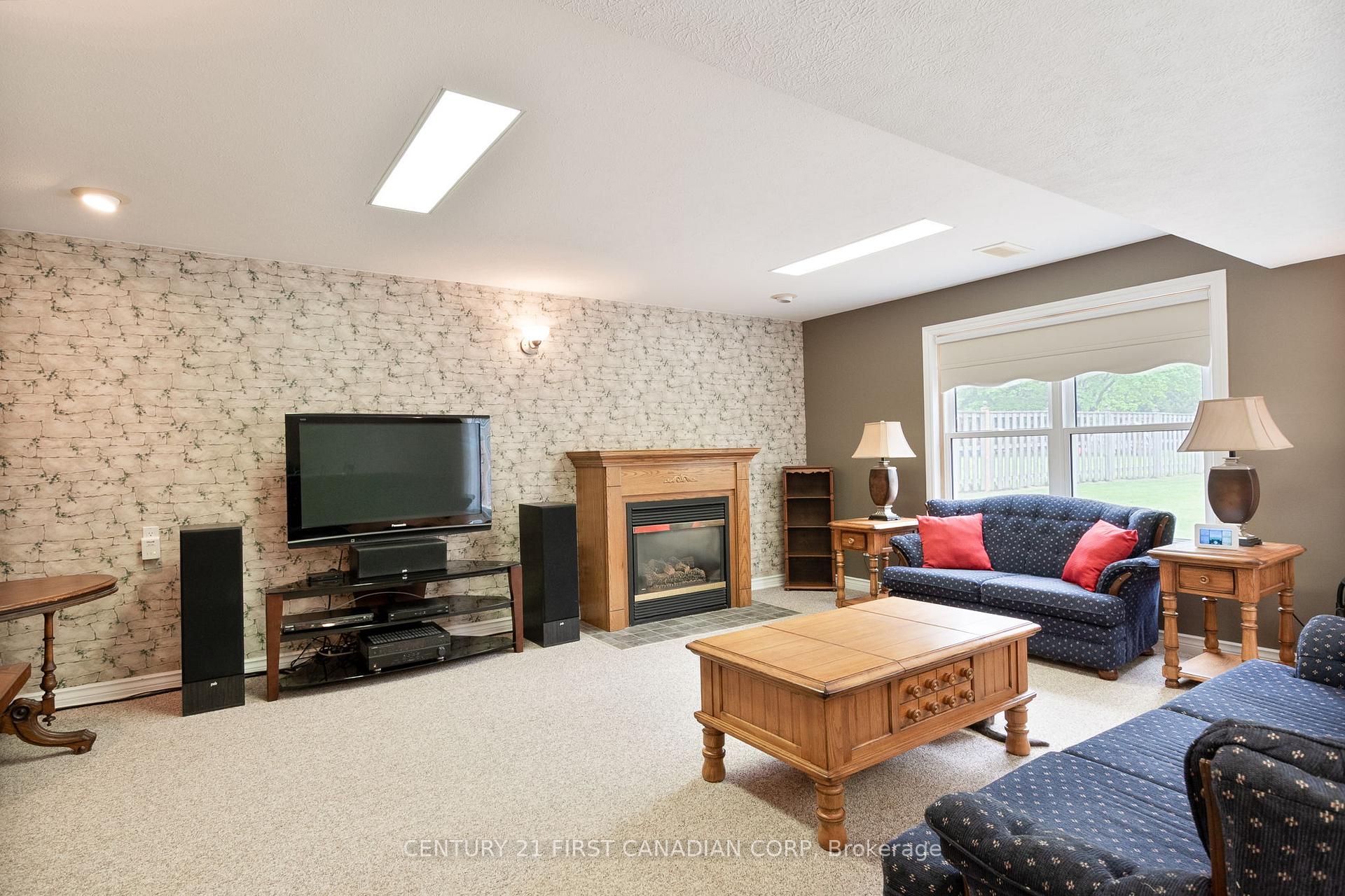 Photo 29 of 24764 Pioneer Line, West Elgin, West Lorne — HOMEH
