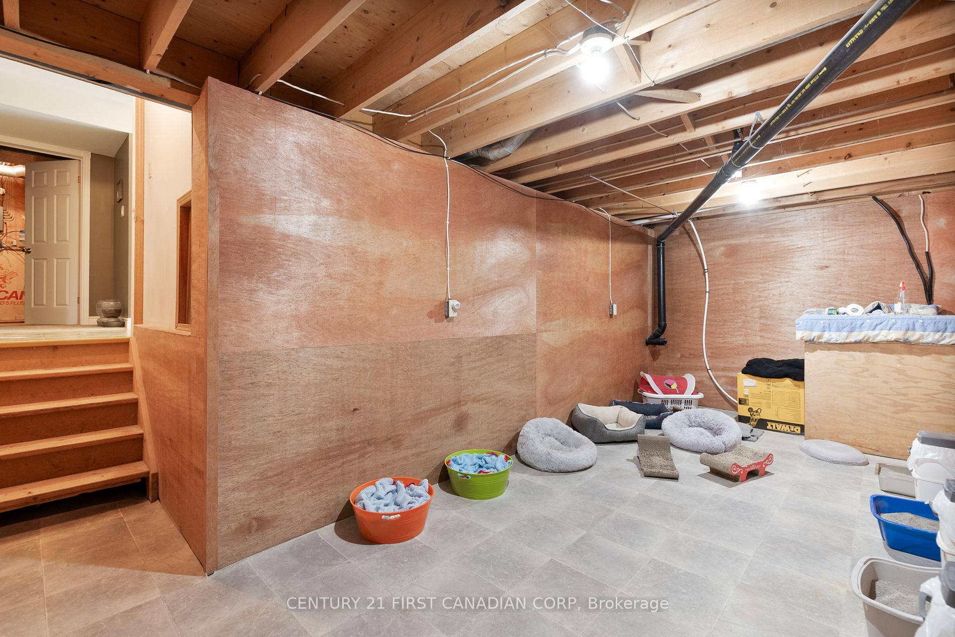 Photo 37 of 24764 Pioneer Line, West Elgin, West Lorne — HOMEH