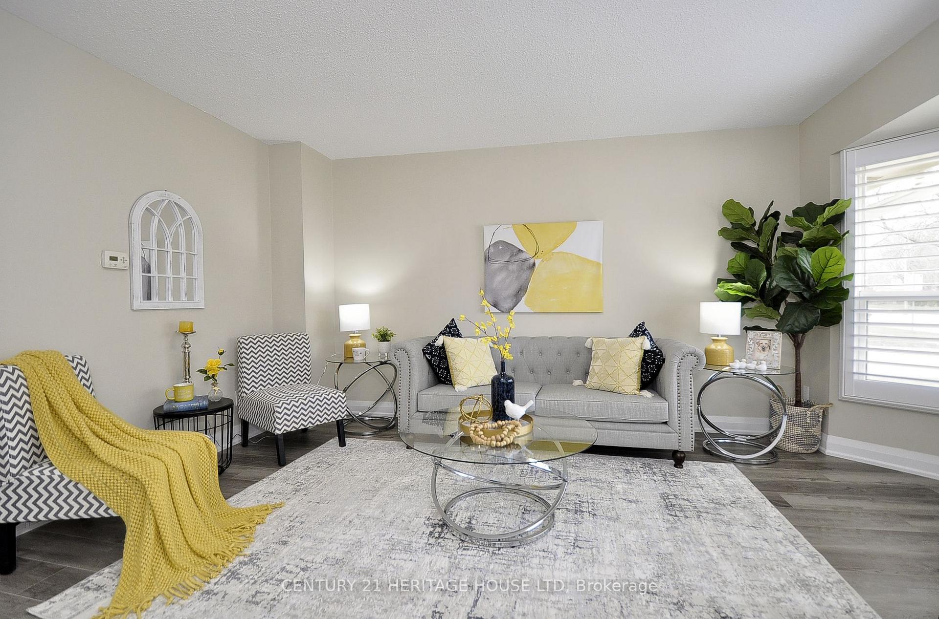 Photo 7 of 262 Northlake Drive, Waterloo — HOMEH