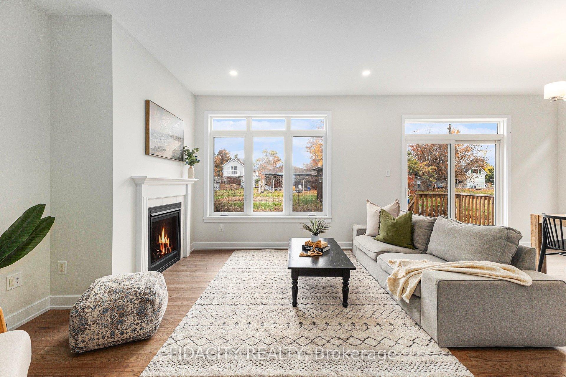 Photo 4 of 21 Mac Beattie Drive, Arnprior — HOMEH