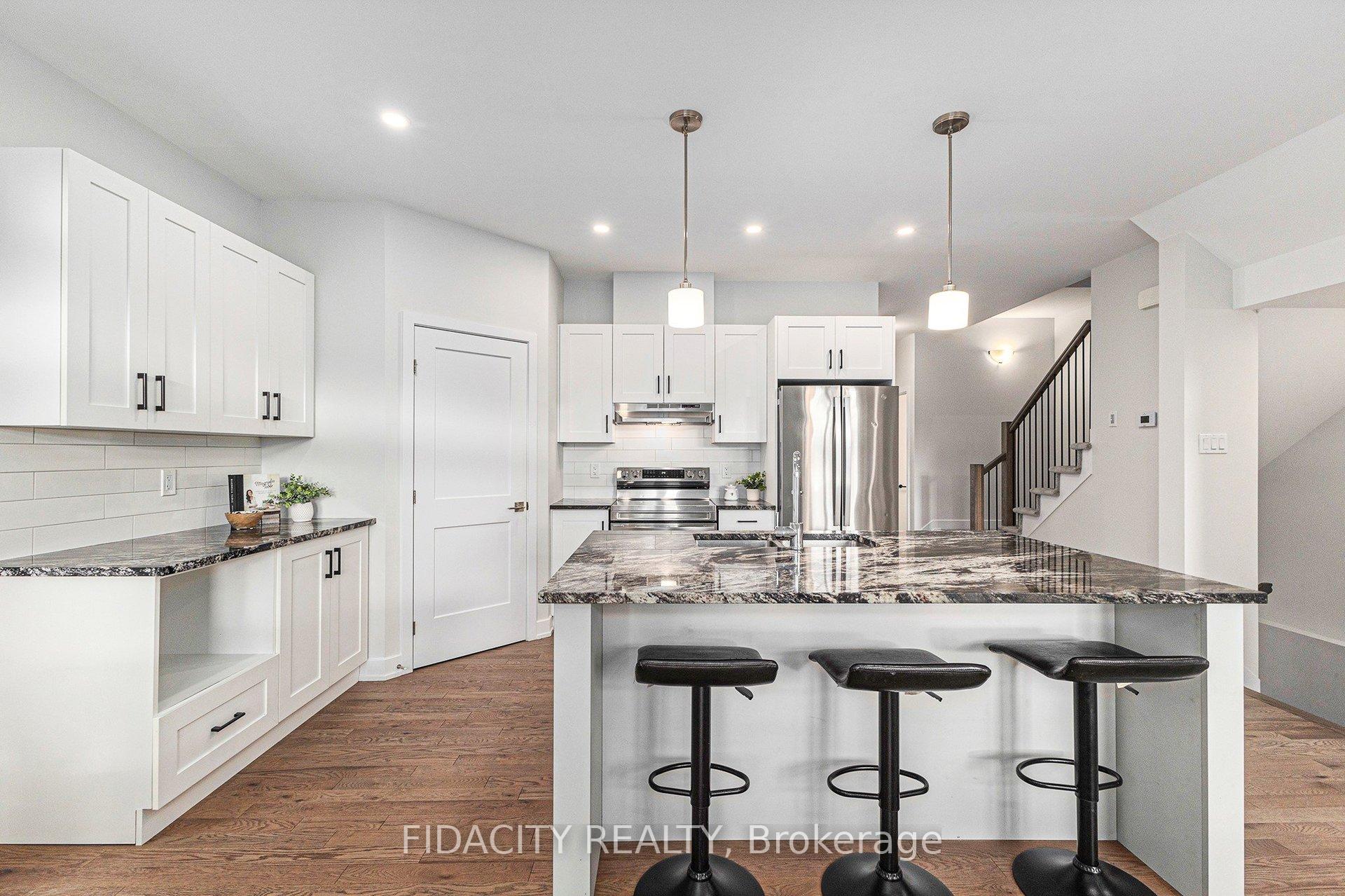 Photo 7 of 21 Mac Beattie Drive, Arnprior — HOMEH