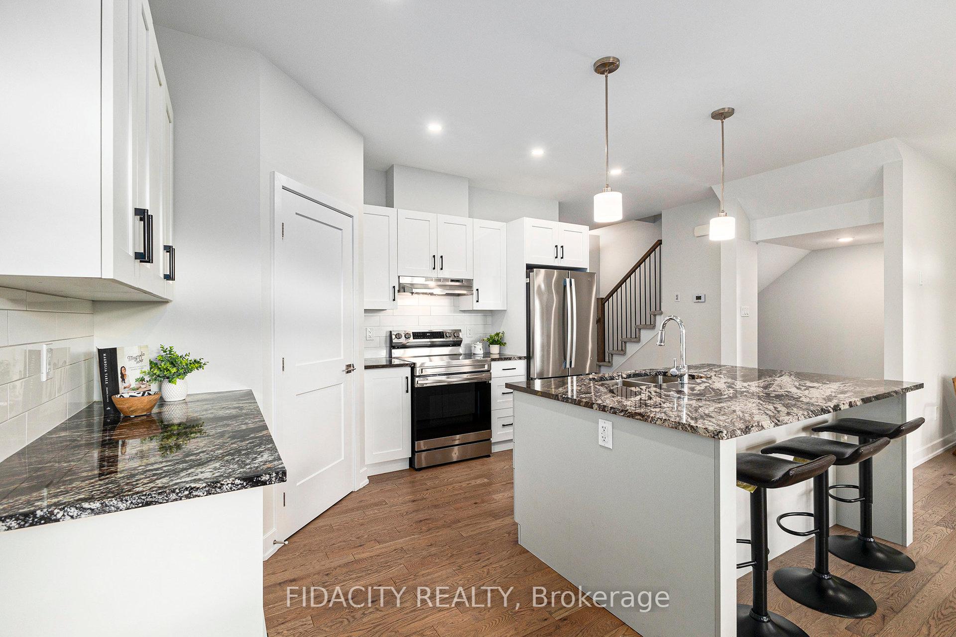 Photo 11 of 21 Mac Beattie Drive, Arnprior — HOMEH