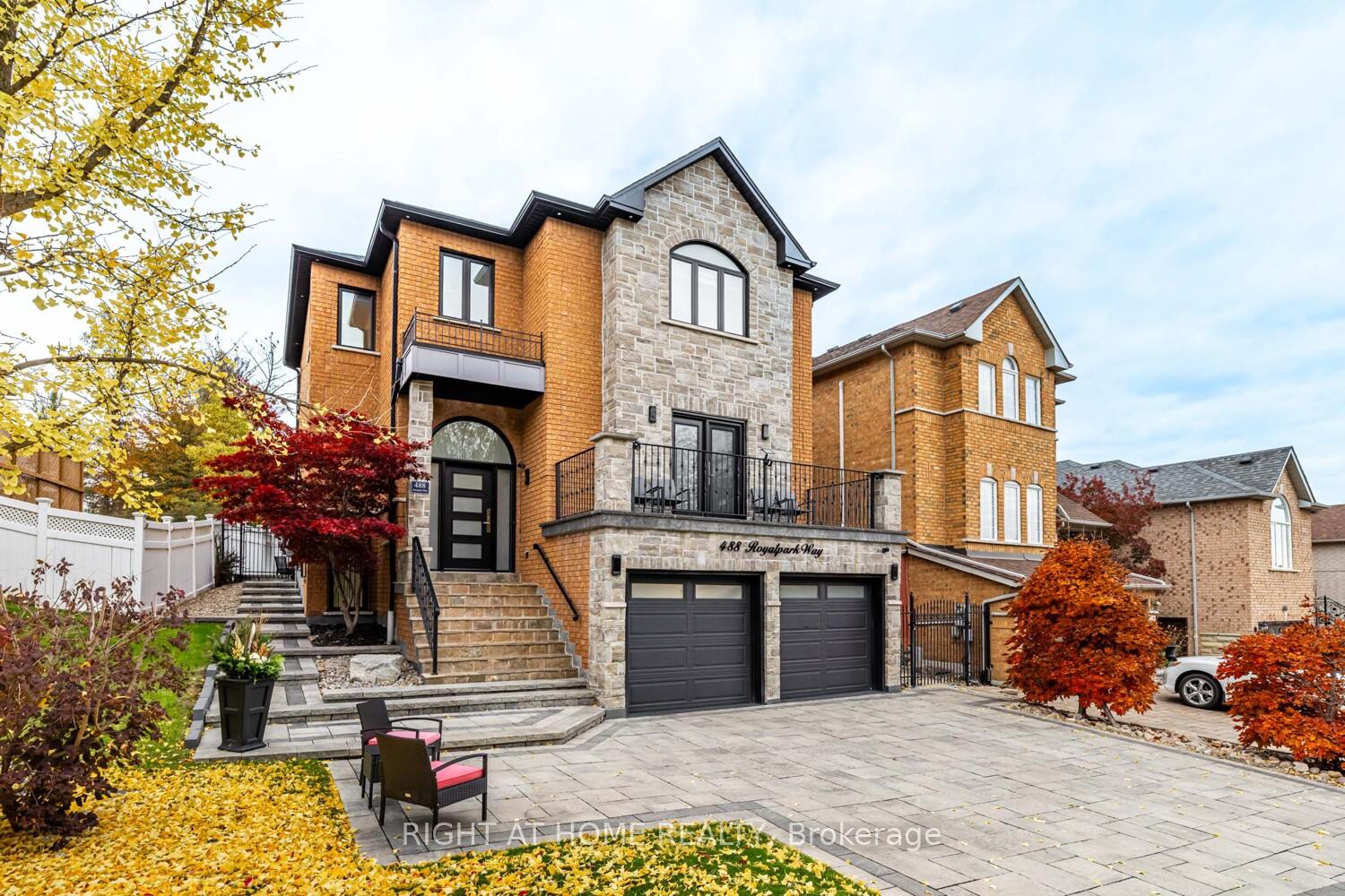 Photo 2 of 488 Royalpark Way, Vaughan, Elder Mills — HOMEH