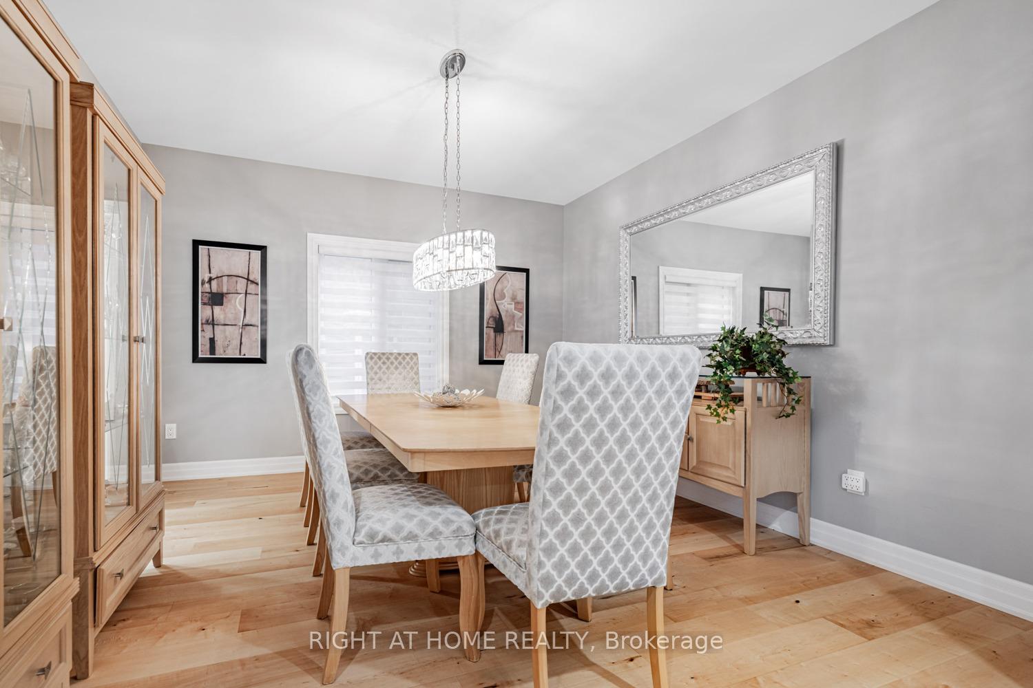 Photo 15 of 488 Royalpark Way, Vaughan, Elder Mills — HOMEH