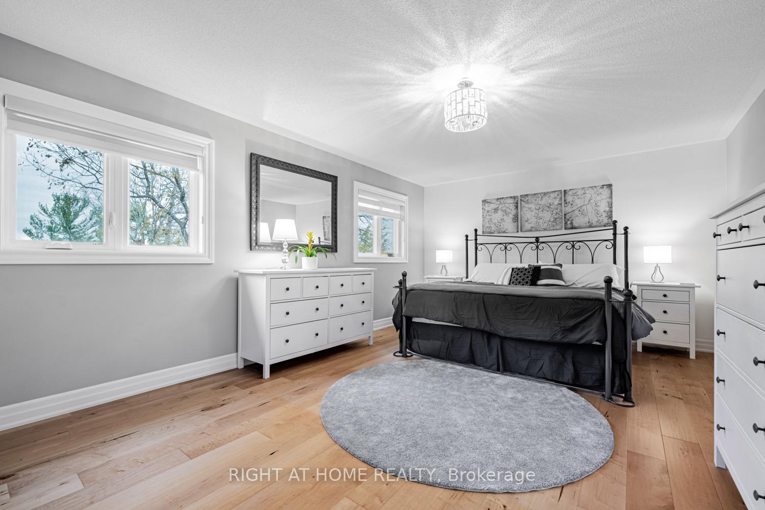 Photo 18 of 488 Royalpark Way, Vaughan, Elder Mills — HOMEH