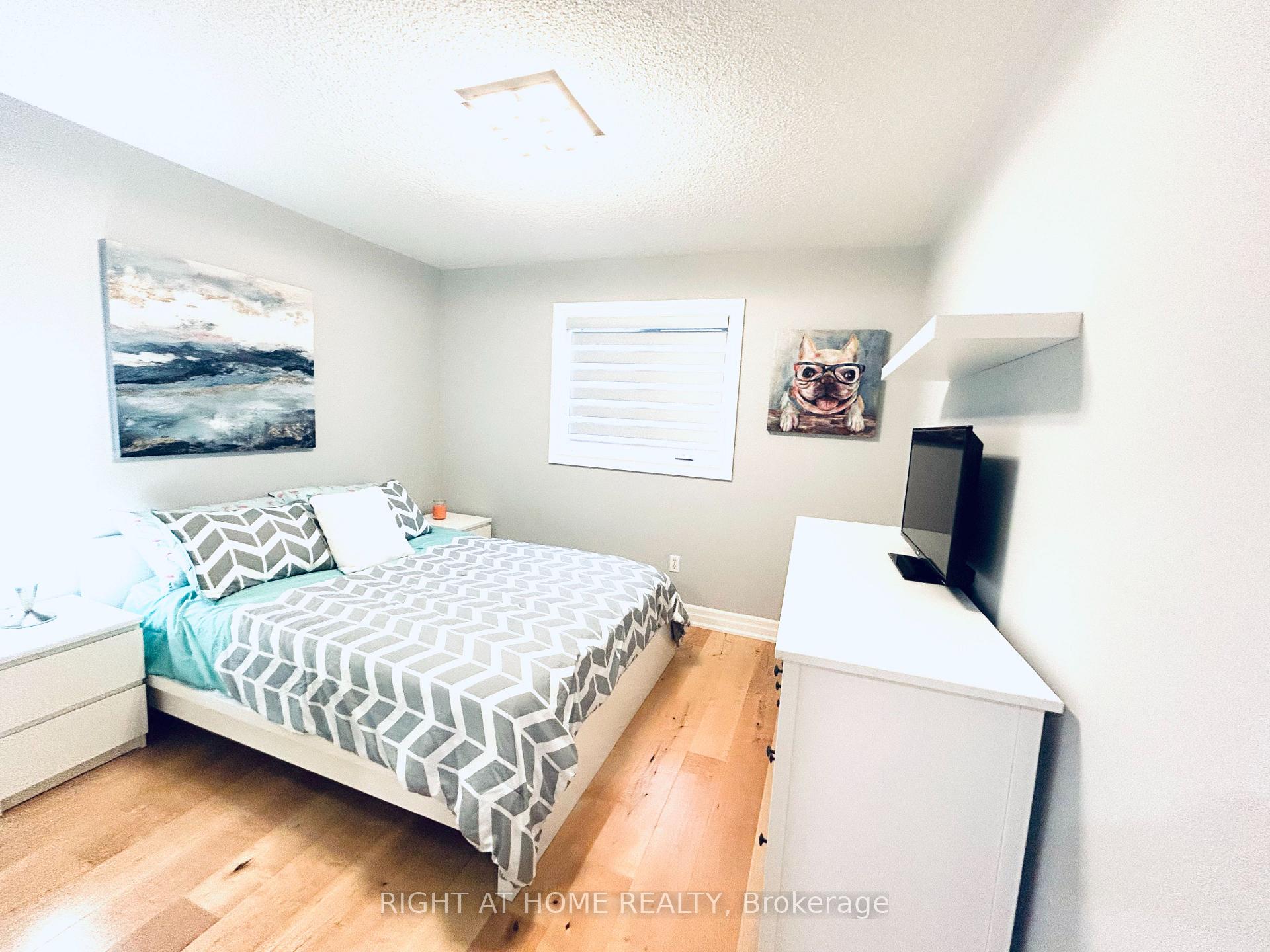 Photo 24 of 488 Royalpark Way, Vaughan, Elder Mills — HOMEH