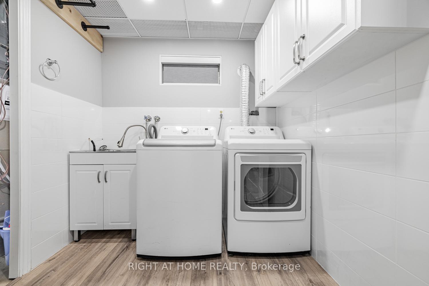 Photo 30 of 488 Royalpark Way, Vaughan, Elder Mills — HOMEH