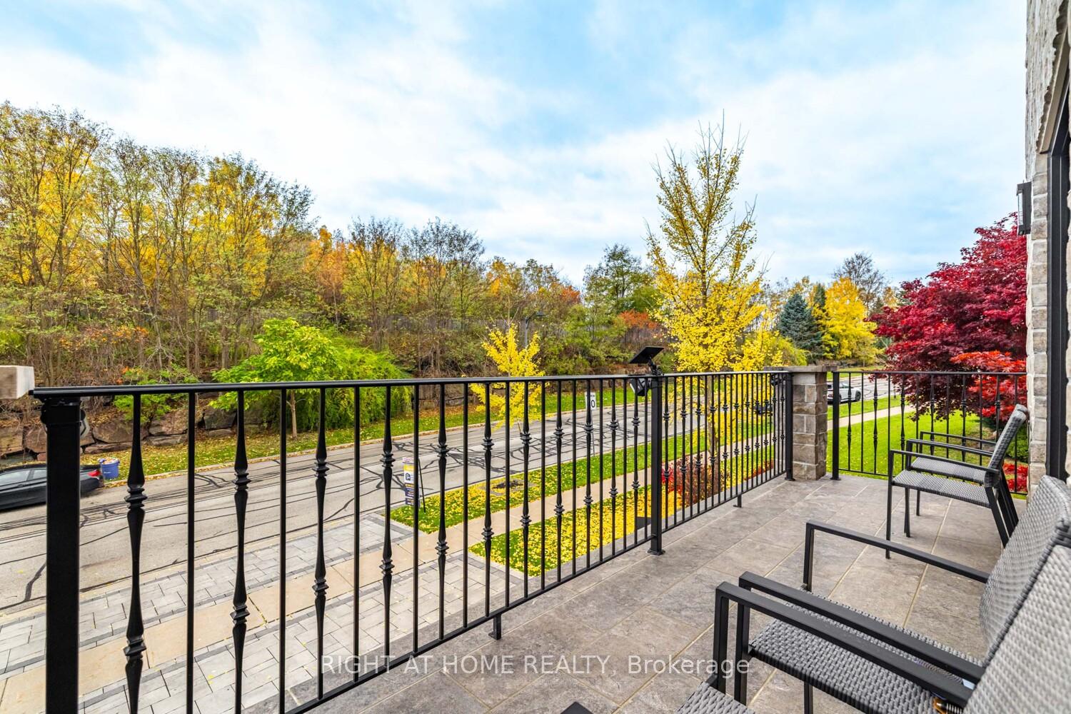 Photo 31 of 488 Royalpark Way, Vaughan, Elder Mills — HOMEH