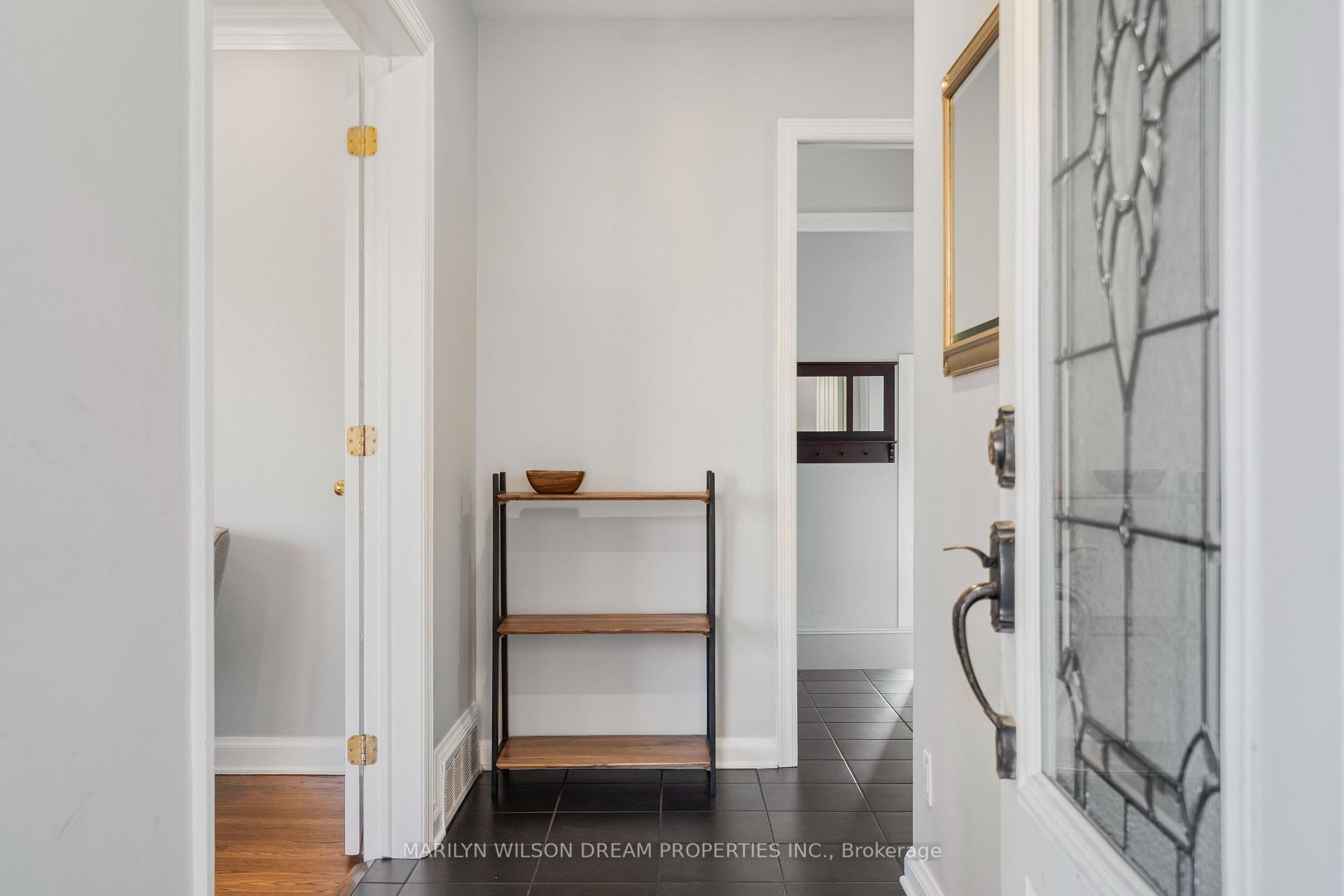 Photo 2 of 446 Thessaly Circle, Ottawa, Alta Vista/Faircrest Heights — HOMEH