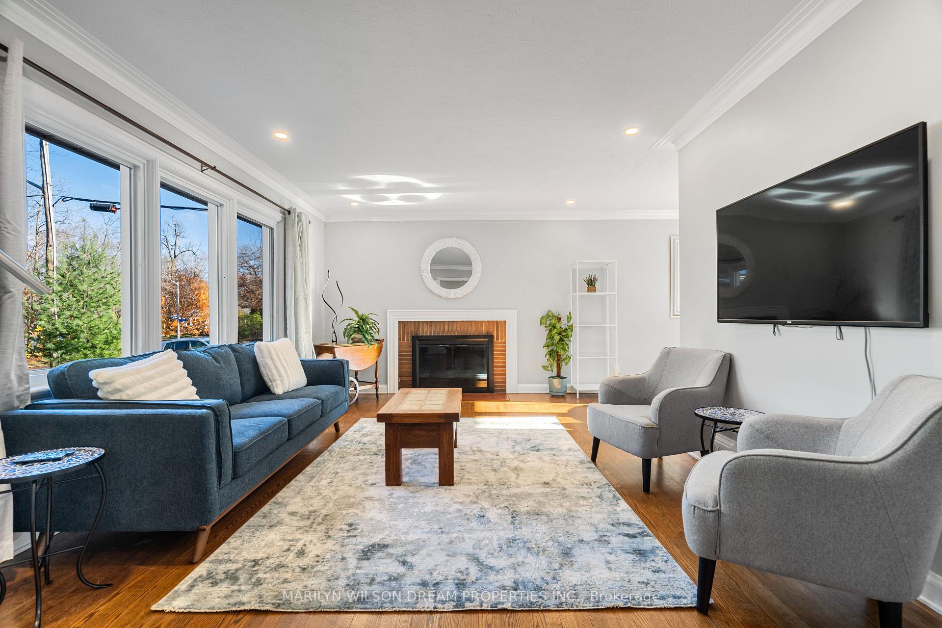 Photo 4 of 446 Thessaly Circle, Ottawa, Alta Vista/Faircrest Heights — HOMEH