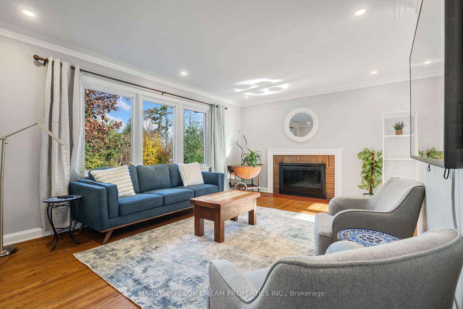 Photo 5 of 446 Thessaly Circle, Ottawa, Alta Vista/Faircrest Heights — HOMEH