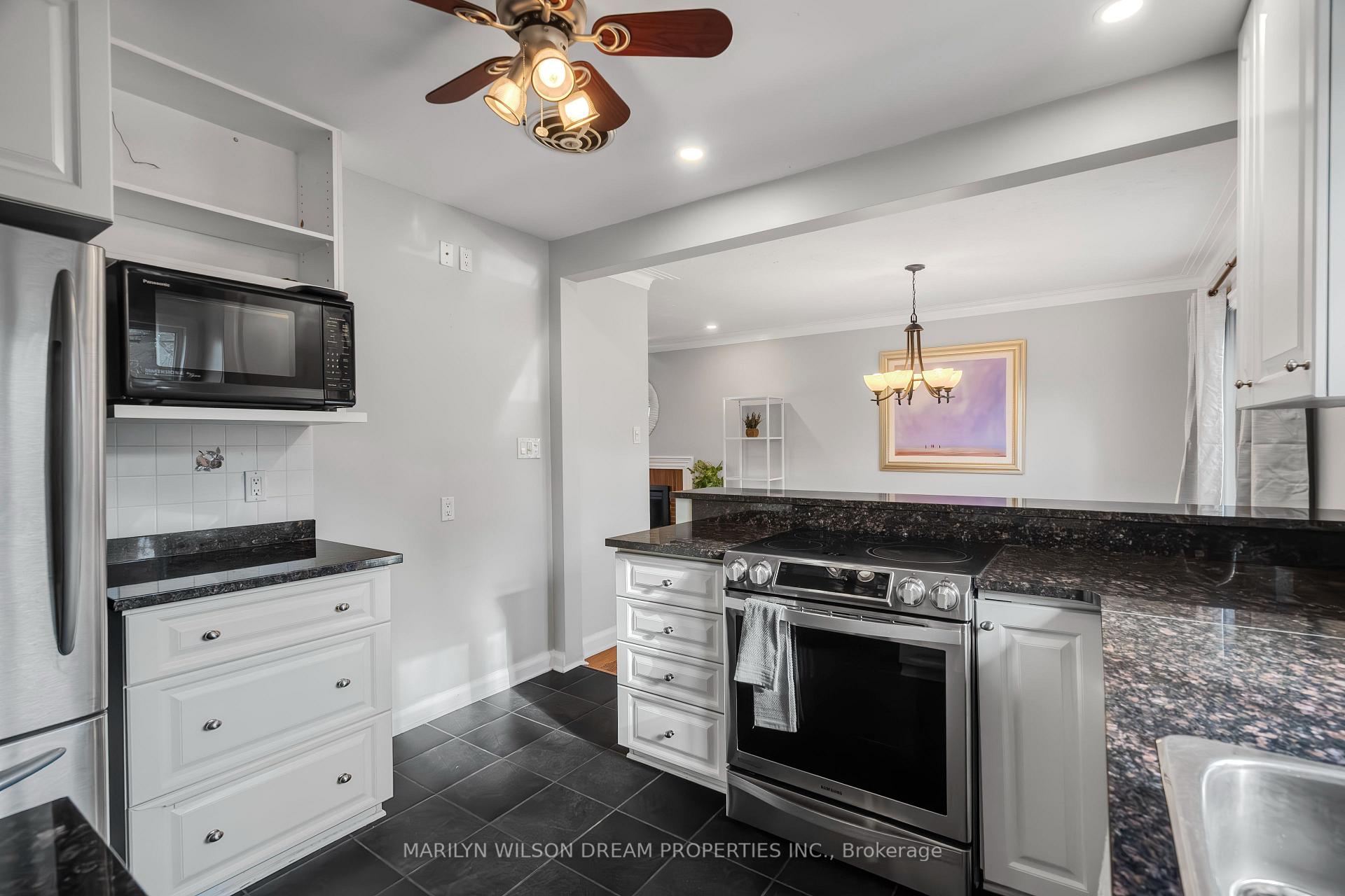 Photo 13 of 446 Thessaly Circle, Ottawa, Alta Vista/Faircrest Heights — HOMEH