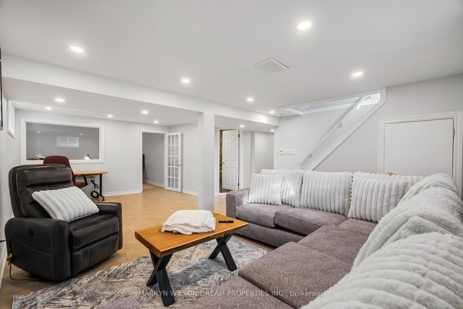 Photo 28 of 446 Thessaly Circle, Ottawa, Alta Vista/Faircrest Heights — HOMEH