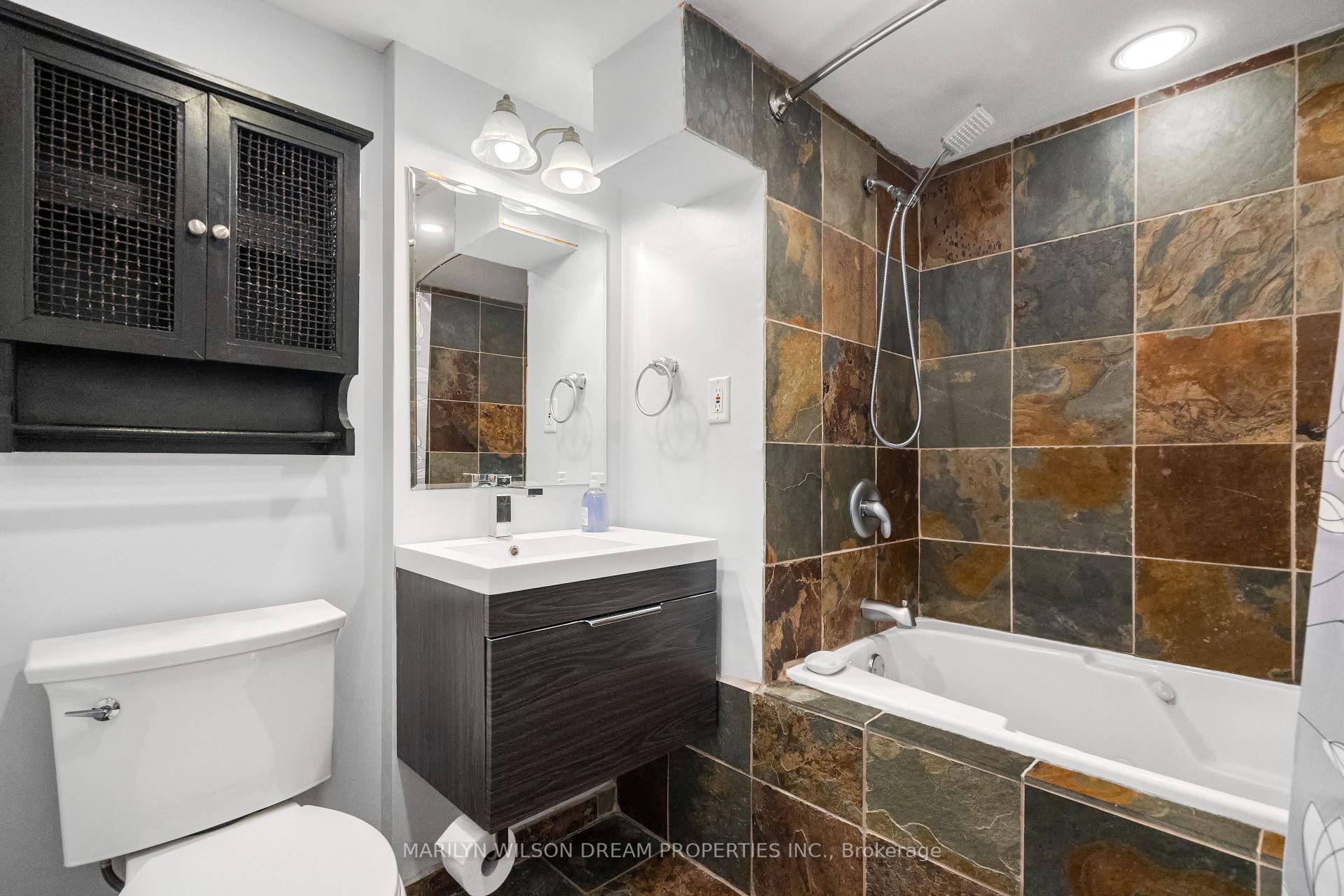 Photo 32 of 446 Thessaly Circle, Ottawa, Alta Vista/Faircrest Heights — HOMEH
