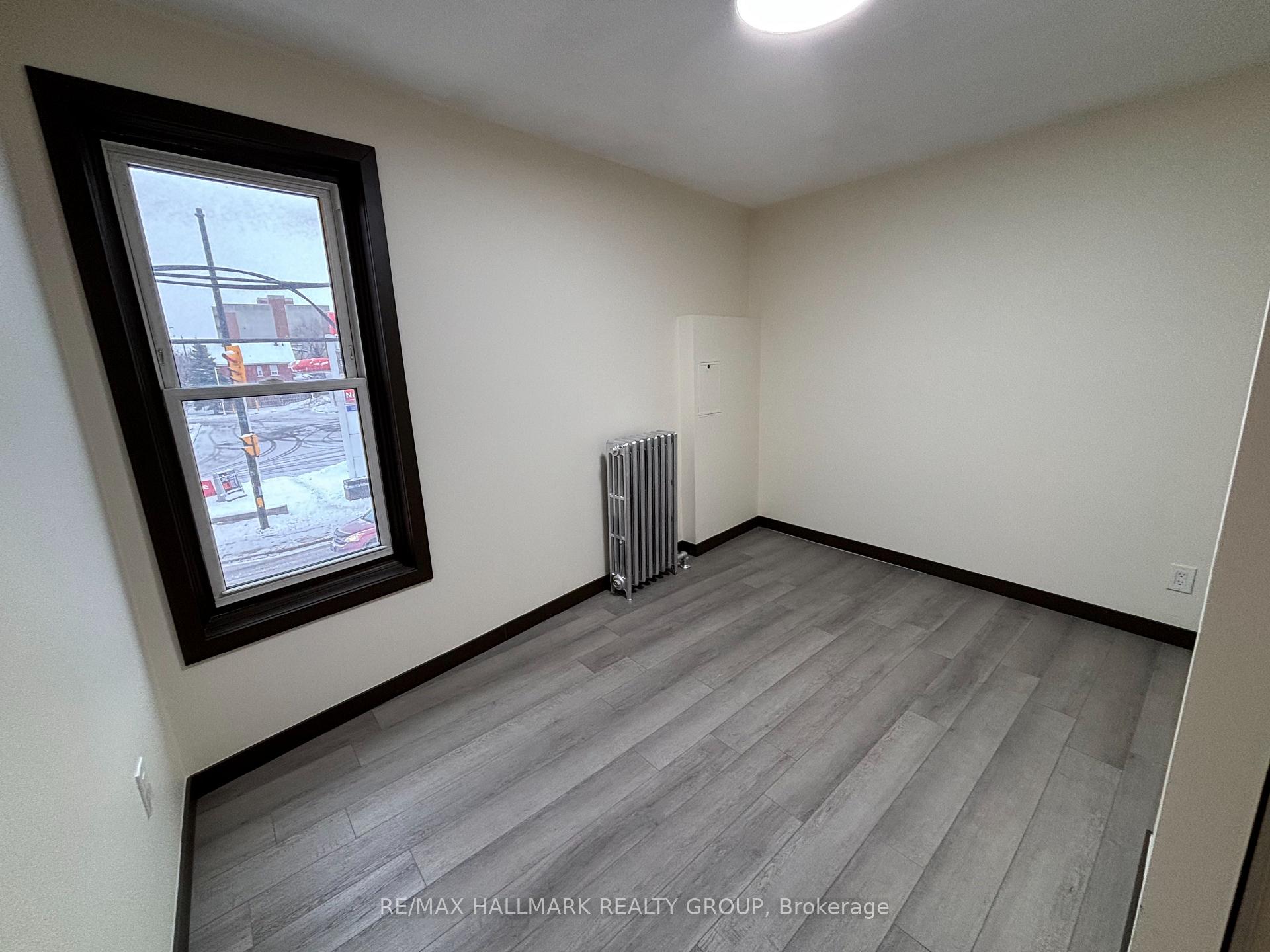 Photo 10 of Unit 2, 462 Bronson Avenue, Ottawa, West Centre Town — HOMEH