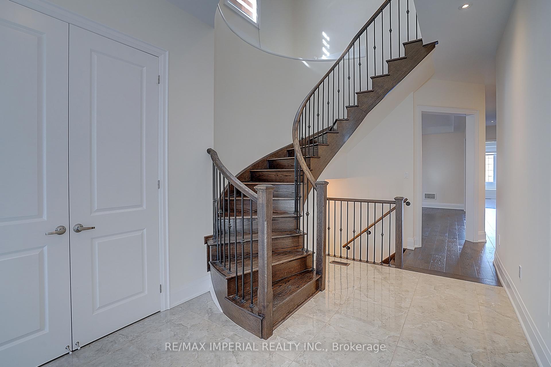 Photo 6 of 30 Orwell Drive, Vaughan, Vellore Village — HOMEH