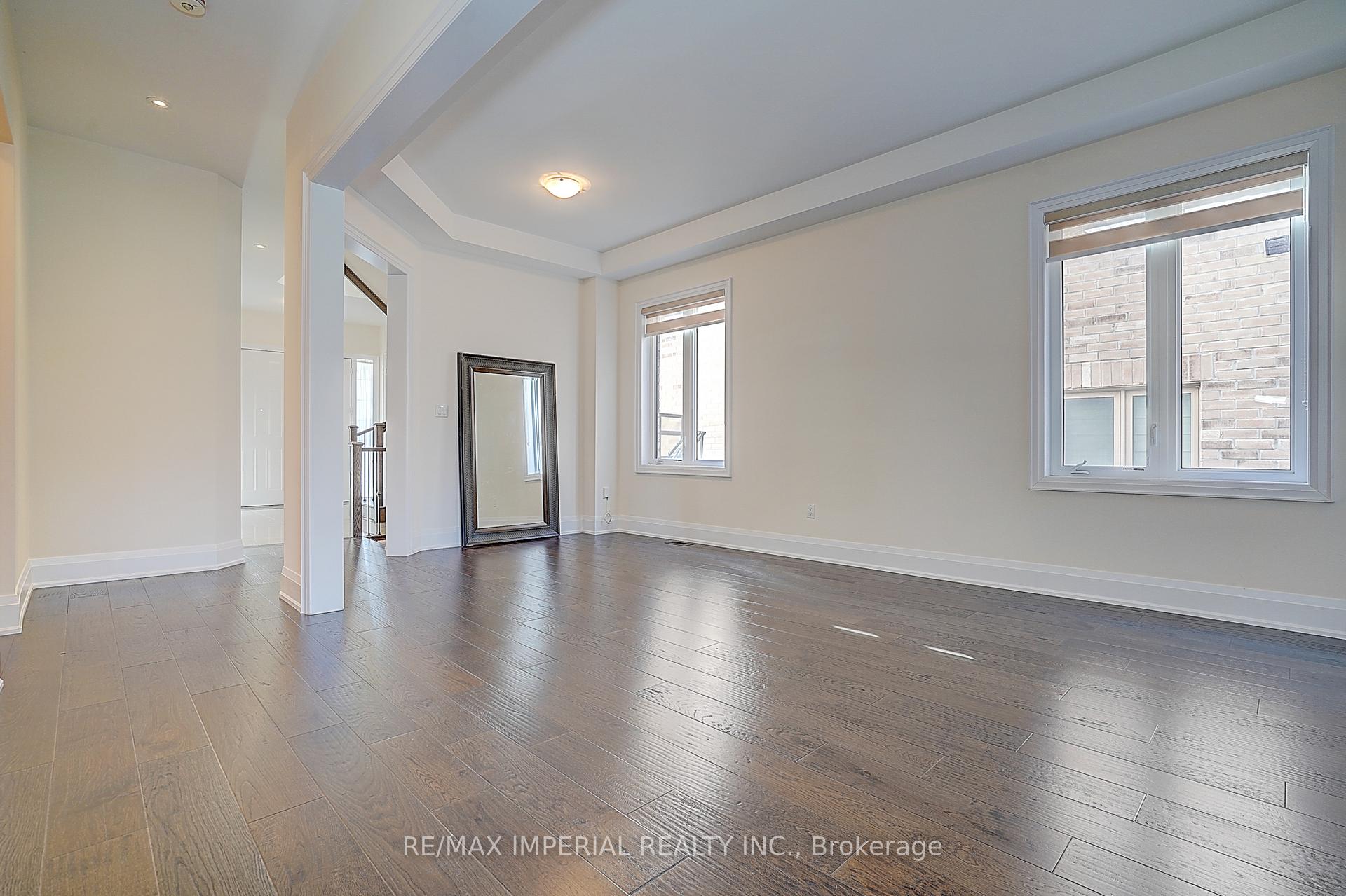 Photo 9 of 30 Orwell Drive, Vaughan, Vellore Village — HOMEH