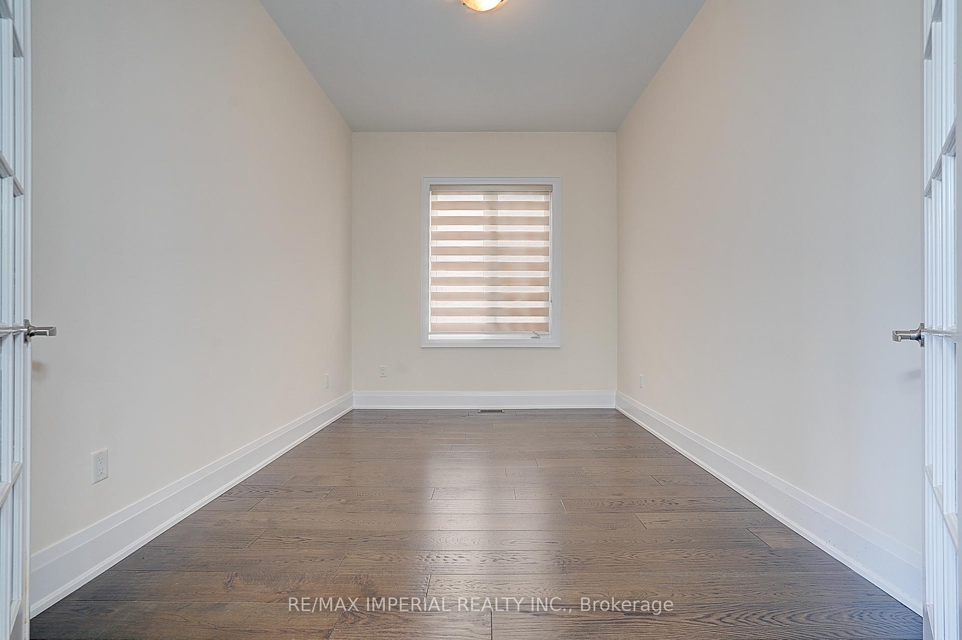 Photo 10 of 30 Orwell Drive, Vaughan, Vellore Village — HOMEH