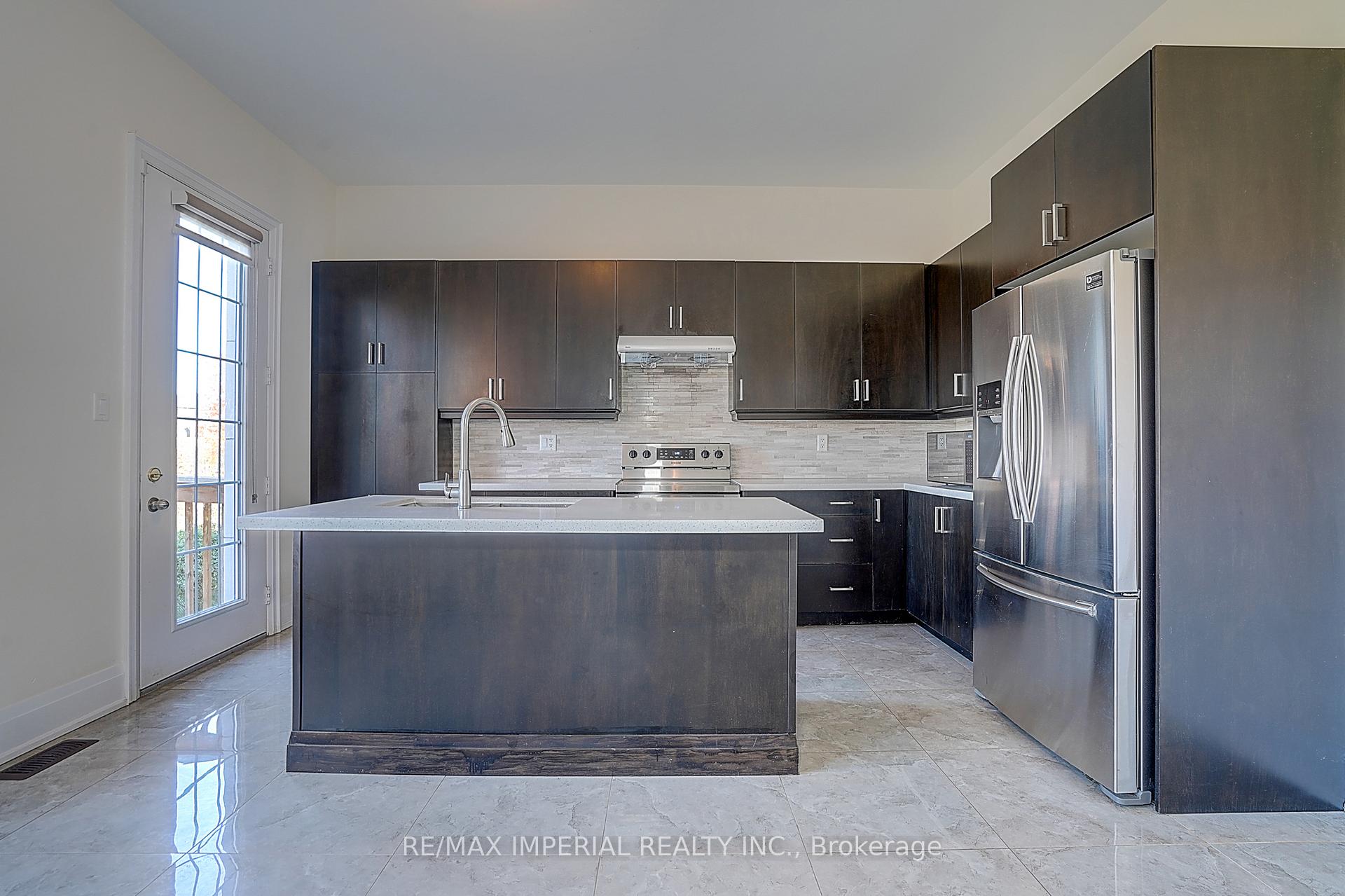 Photo 21 of 30 Orwell Drive, Vaughan, Vellore Village — HOMEH