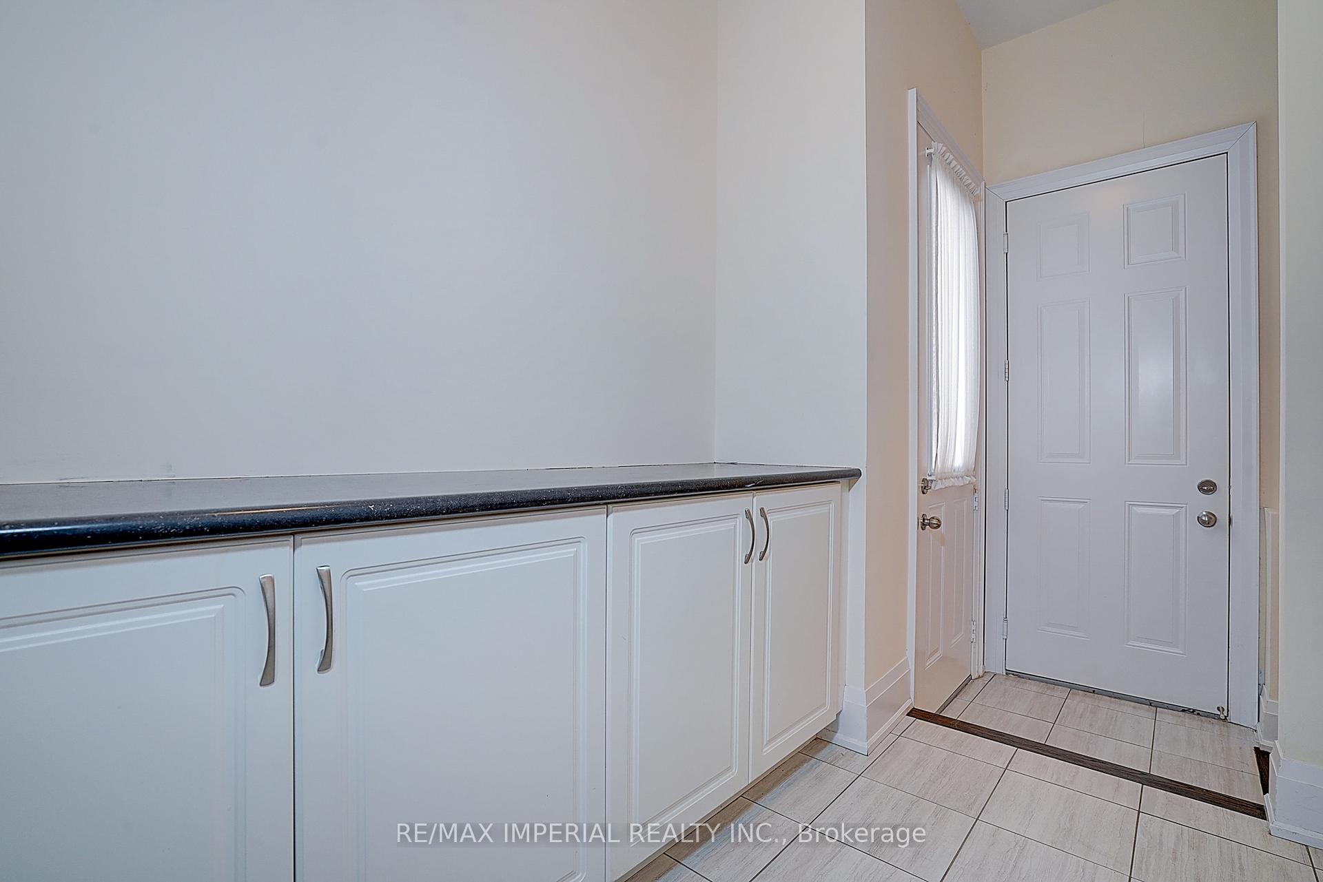 Photo 23 of 30 Orwell Drive, Vaughan, Vellore Village — HOMEH