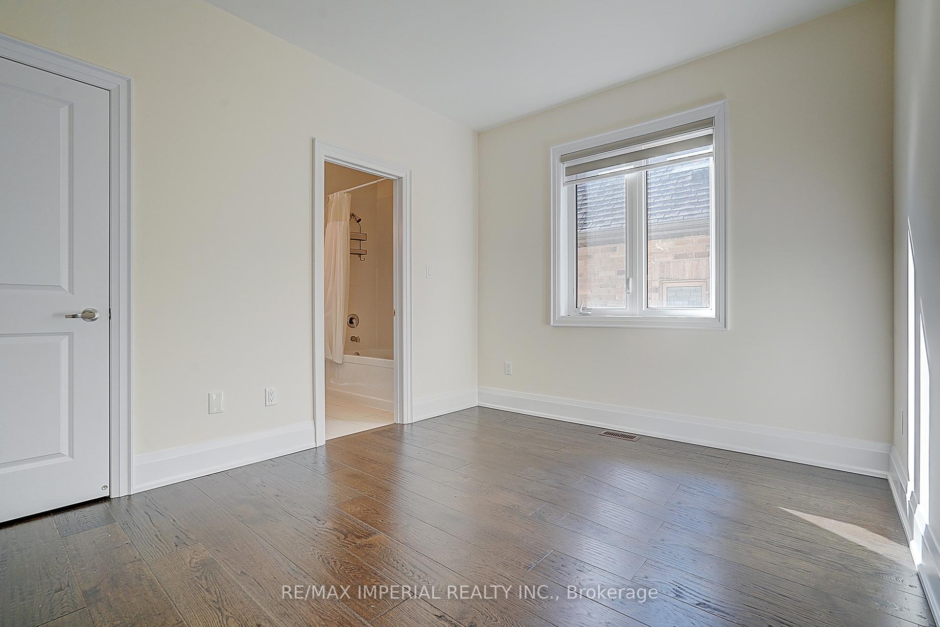Photo 32 of 30 Orwell Drive, Vaughan, Vellore Village — HOMEH