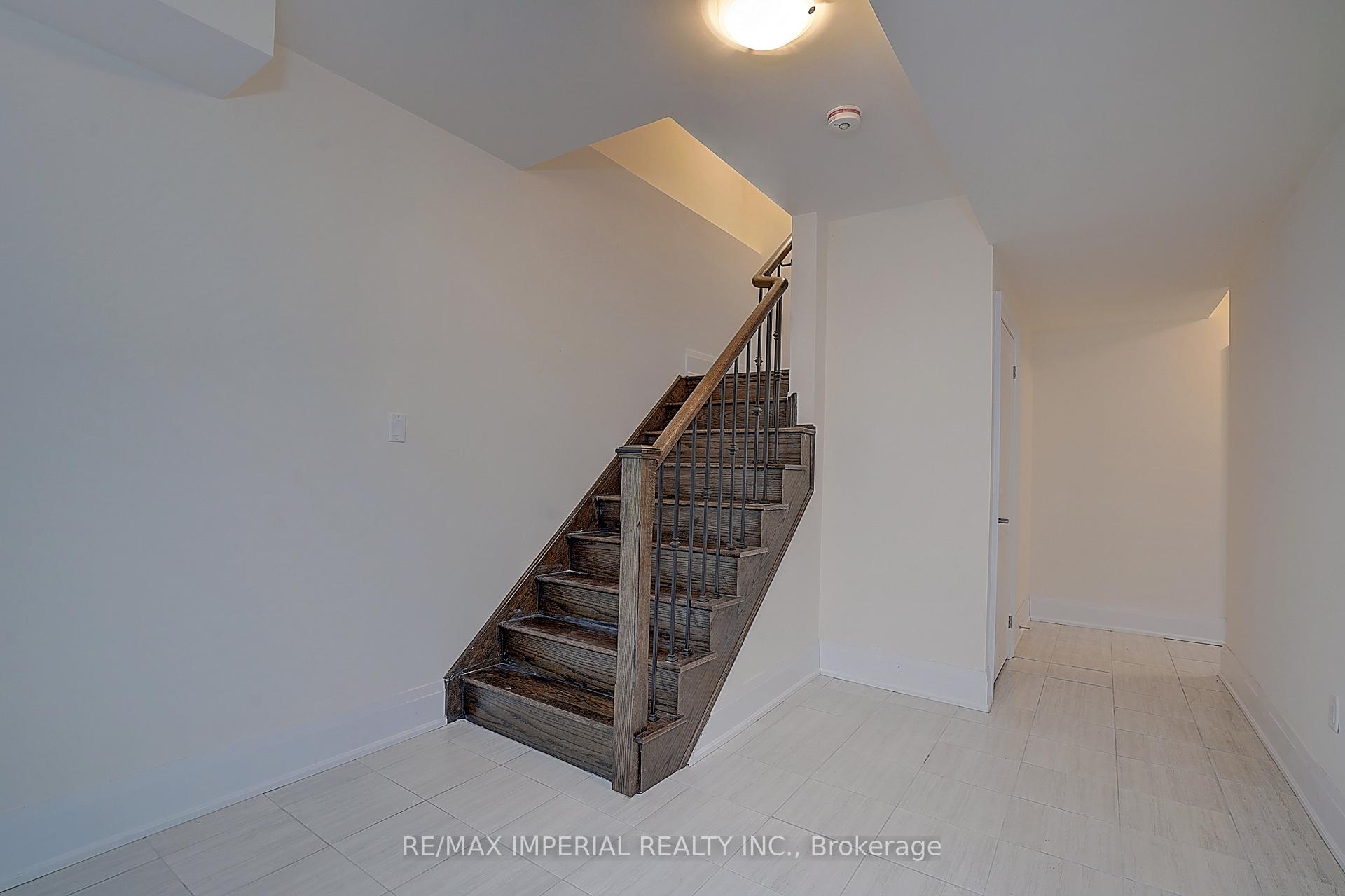Photo 43 of 30 Orwell Drive, Vaughan, Vellore Village — HOMEH