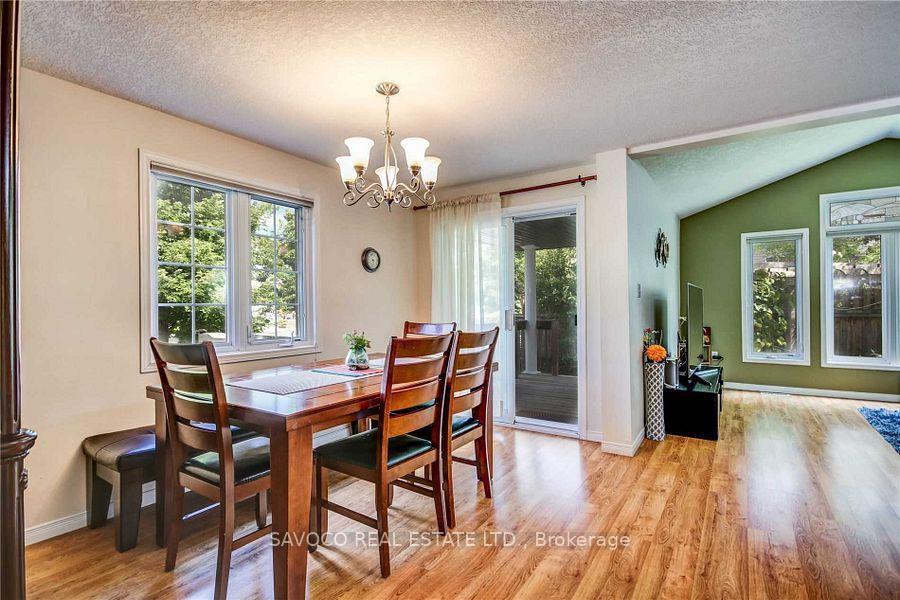 Photo 2 of 501 Virginia Creeper Street, Waterloo, Columbia Forest — HOMEH