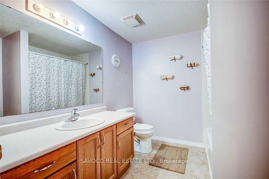 Photo 10 of 501 Virginia Creeper Street, Waterloo, Columbia Forest — HOMEH