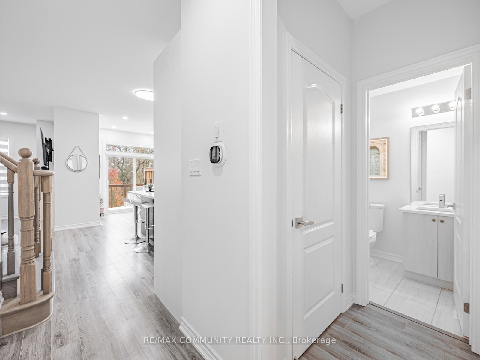 Photo 7 of 49 Hickling Lane, Ajax, Northwest Ajax — HOMEH