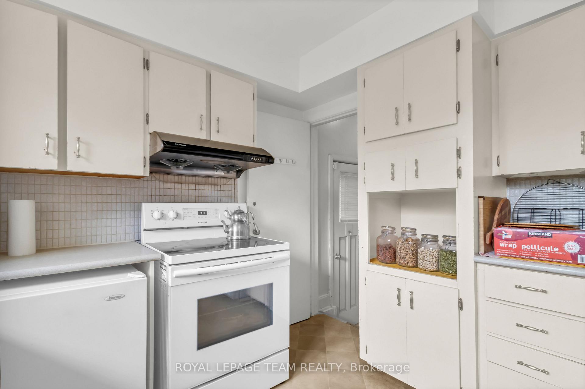 Photo 14 of 1916 Alta Vista Drive, Ottawa, Faircrest Heights — HOMEH