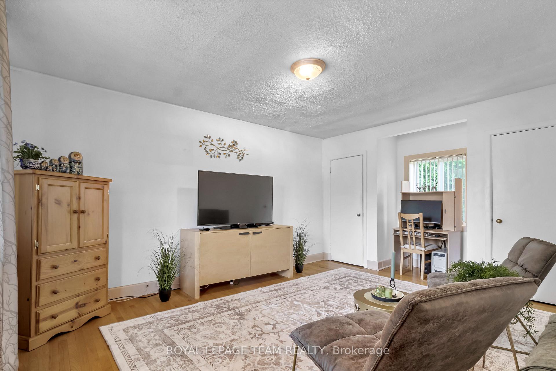 Photo 33 of 1916 Alta Vista Drive, Ottawa, Faircrest Heights — HOMEH
