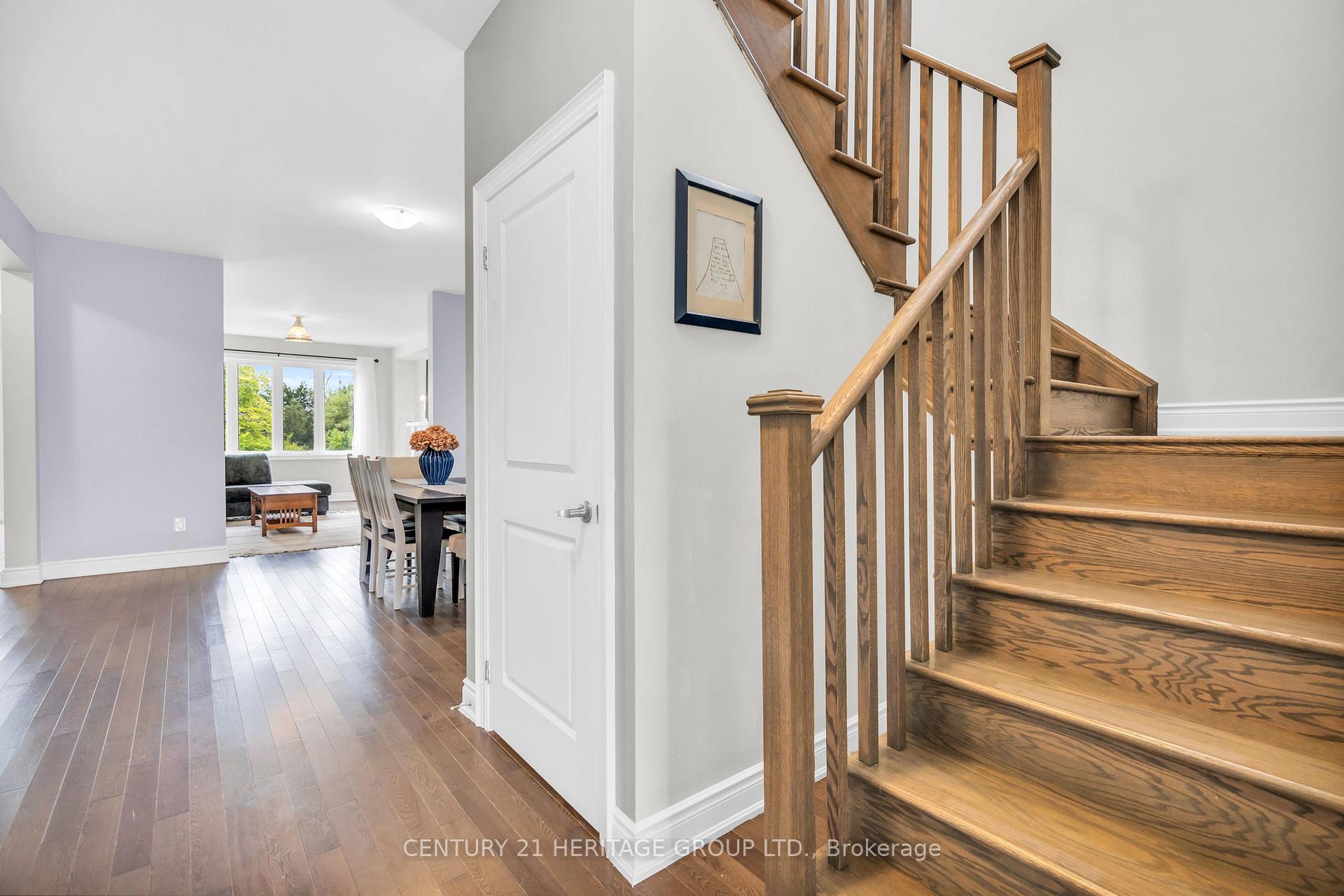 Photo 21 of Unit Upper, 47 Emerald Street, Wasaga Beach — HOMEH