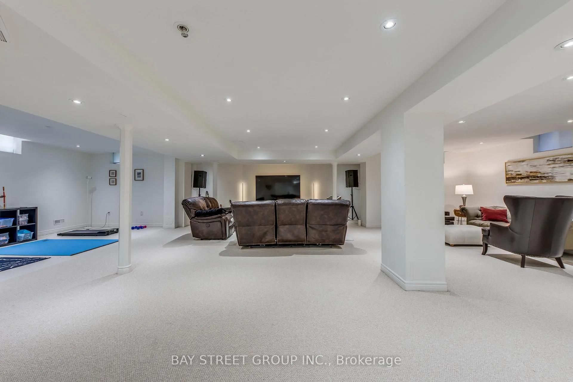 Photo 34 of 128 Beverley Glen Boulevard, Vaughan, Beverley Glen — HOMEH