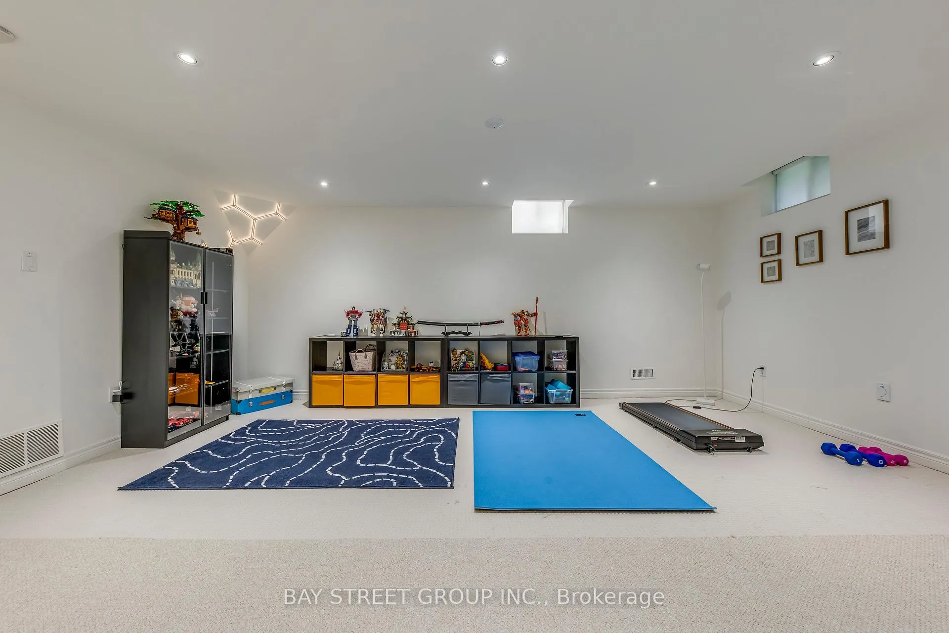 Photo 37 of 128 Beverley Glen Boulevard, Vaughan, Beverley Glen — HOMEH
