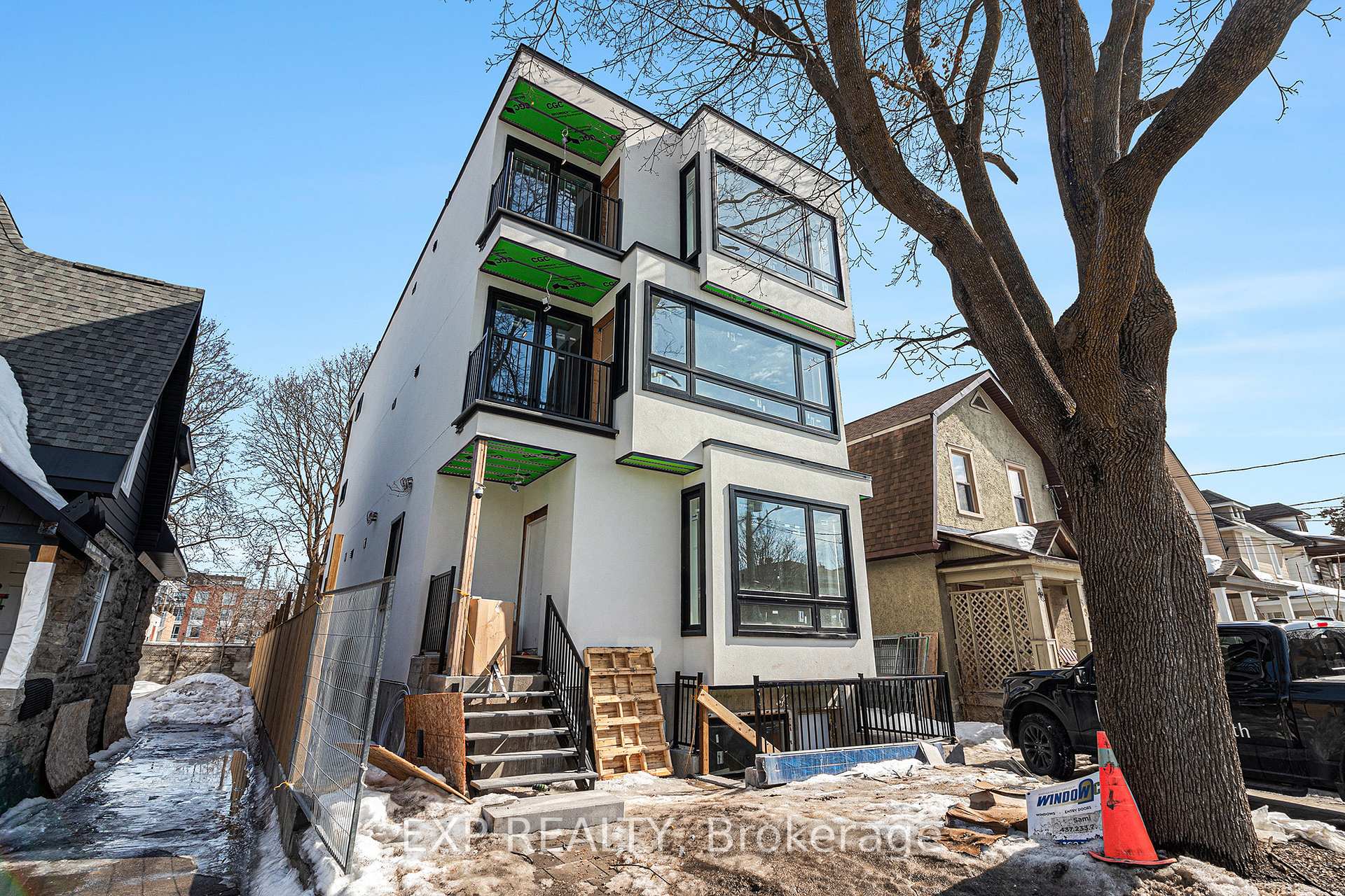 Photo 2 of Unit E, 61 Pinehurst Avenue E, Ottawa, Hintonburg — HOMEH
