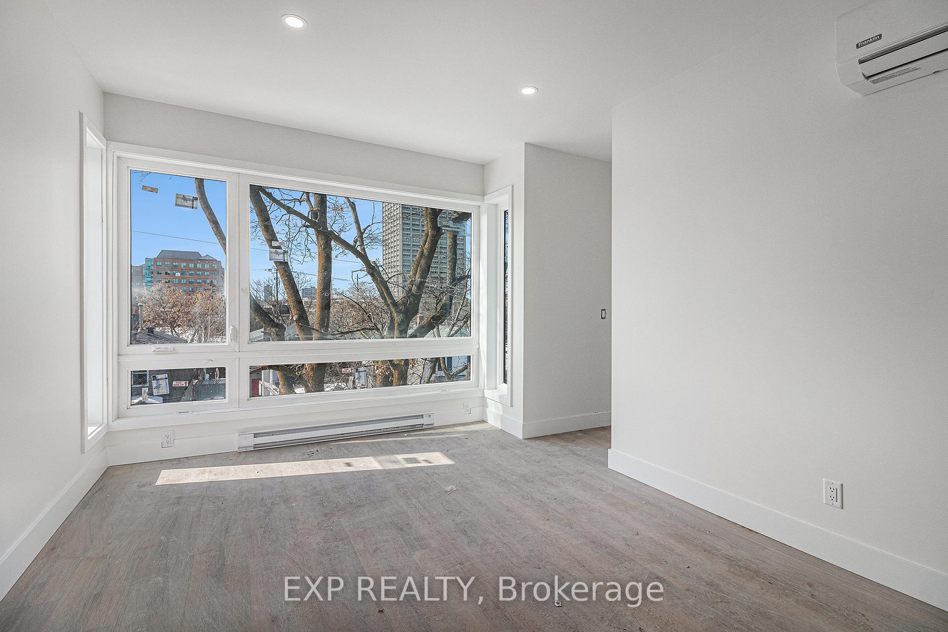 Photo 5 of Unit E, 61 Pinehurst Avenue E, Ottawa, Hintonburg — HOMEH