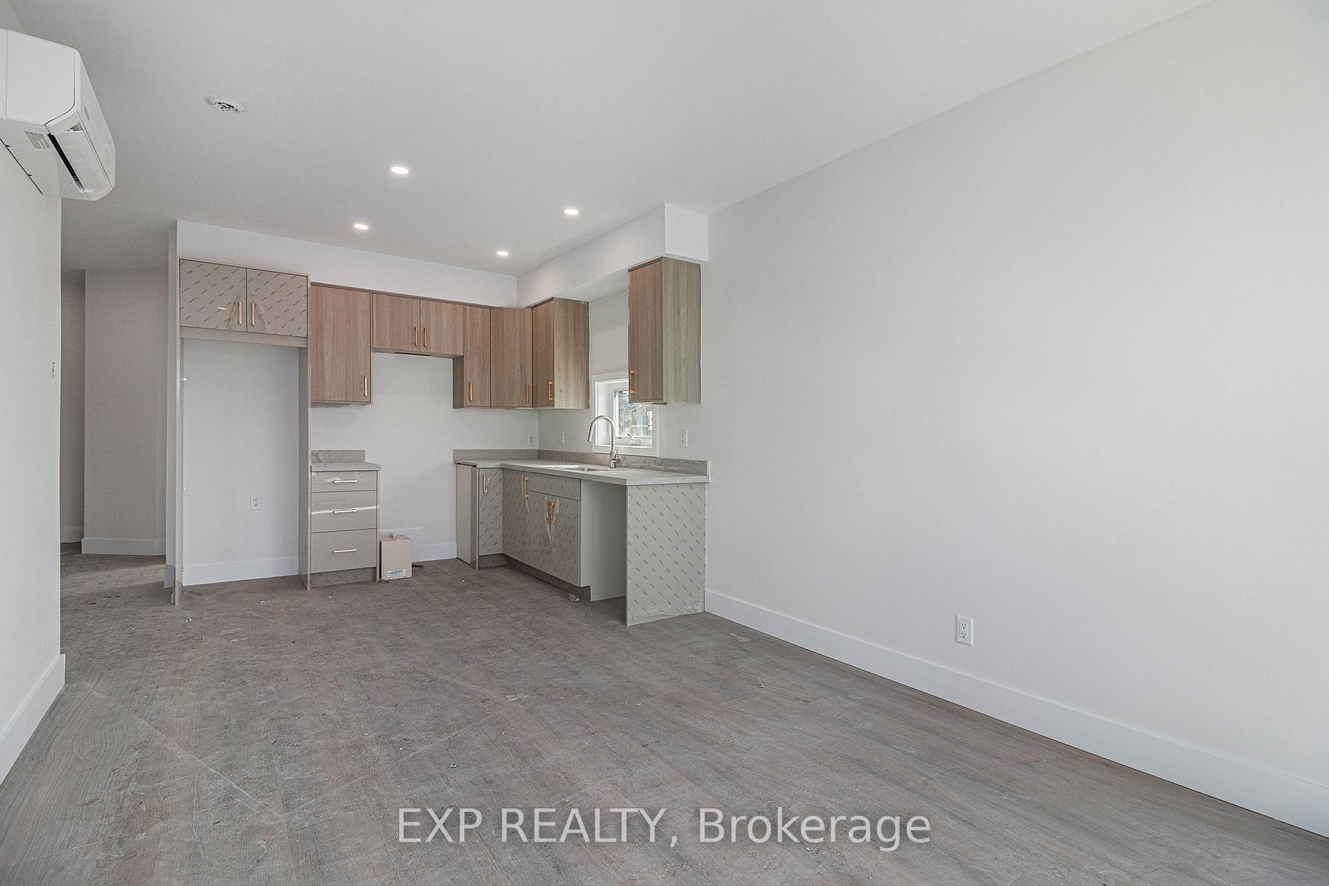 Photo 7 of Unit E, 61 Pinehurst Avenue E, Ottawa, Hintonburg — HOMEH