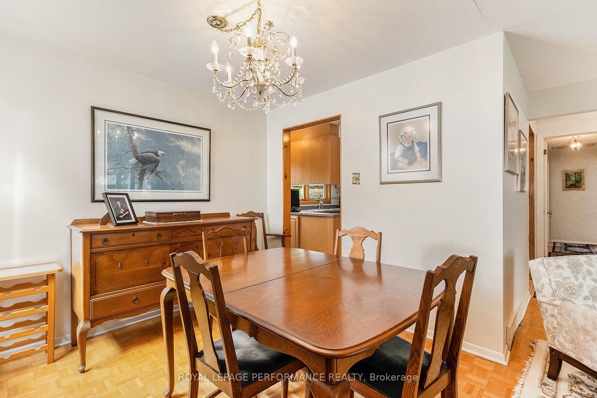 Photo 8 of 2427 Ogilvie Road, Ottawa, Beacon Hill North — HOMEH