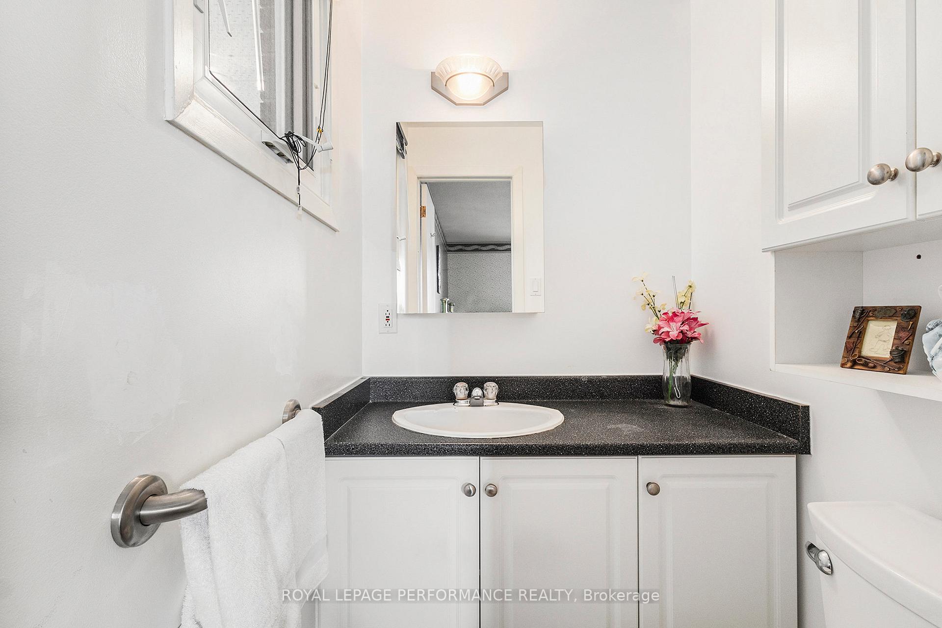 Photo 10 of 2427 Ogilvie Road, Ottawa, Beacon Hill North — HOMEH