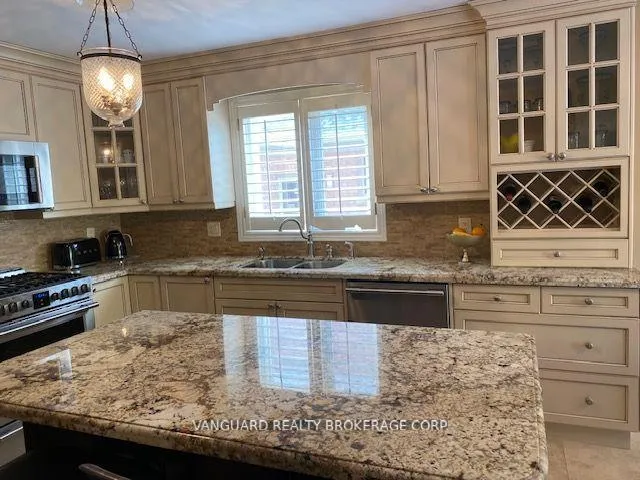 Photo 13 of 68 Mellings Drive, Vaughan, East Woodbridge — HOMEH